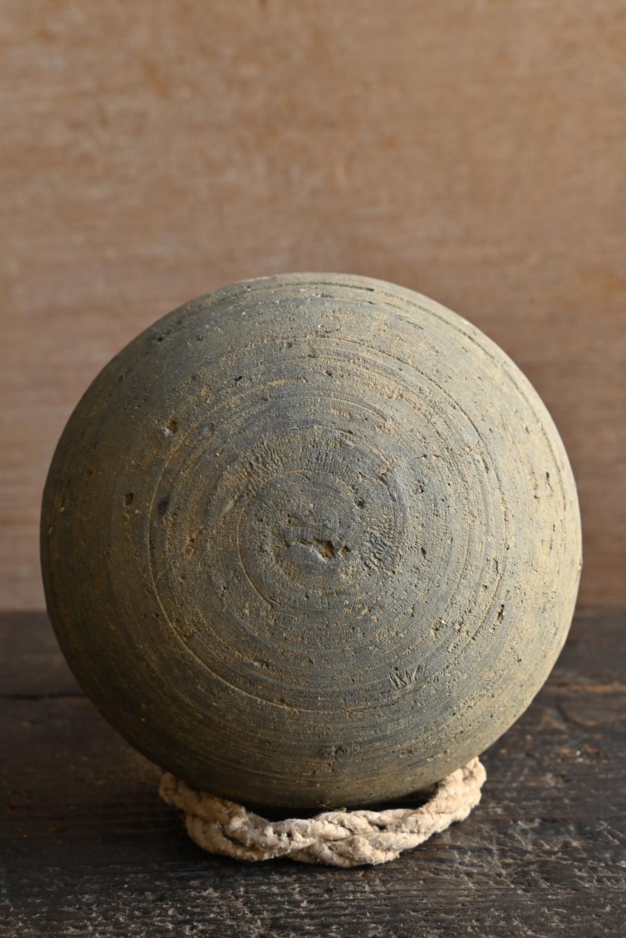 Japanese antique excavated jar / excavated earthenware / “Sueki”/ flower vase For Sale 9