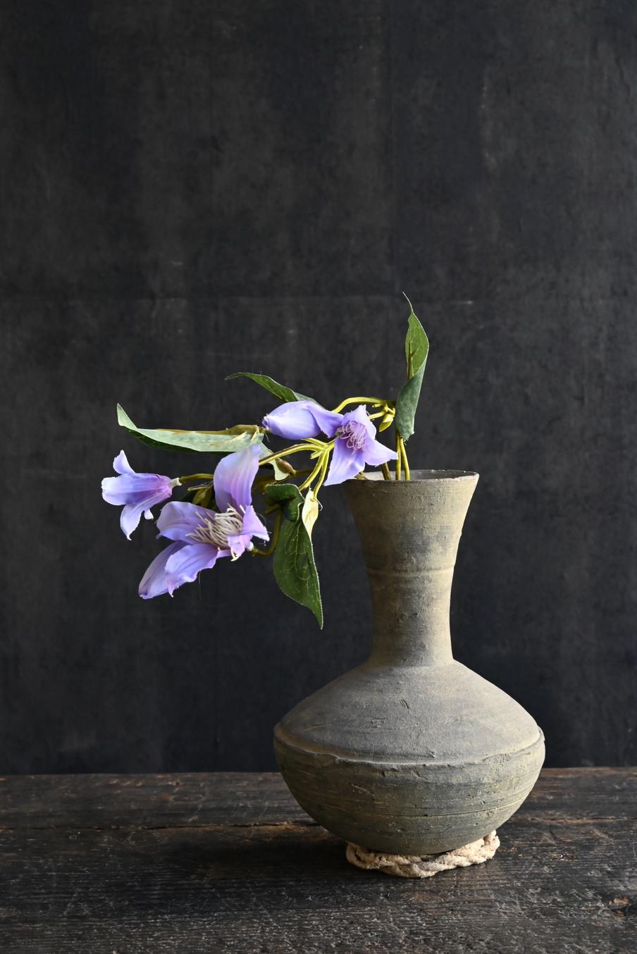 Japanese antique excavated jar / excavated earthenware / “Sueki”/ flower vase For Sale 11