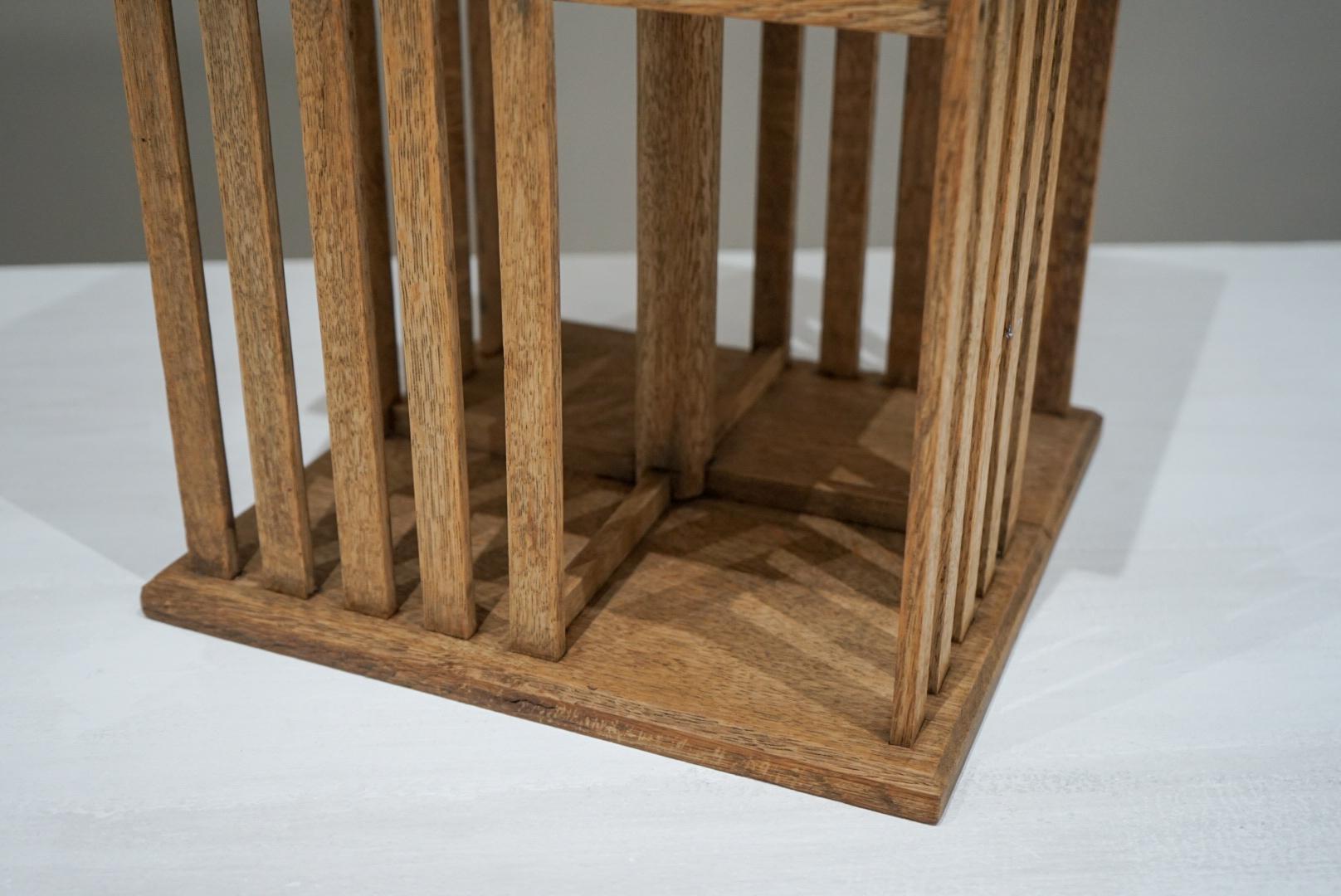 Expositor Antiguo Japonés Madera de roble Japandi en venta 1