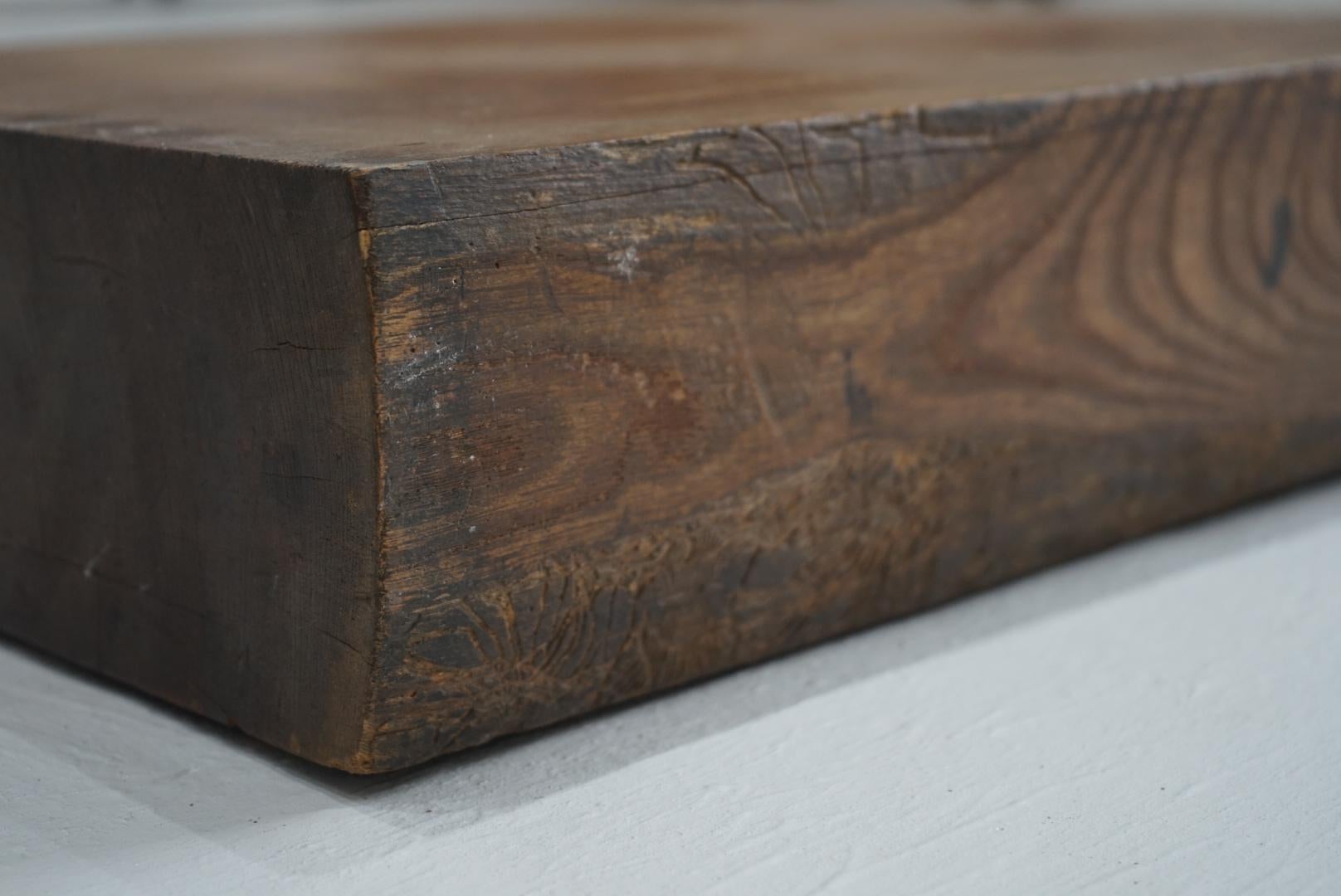 Japanese Antique Exhibition stand Solid wood Zelkova wood Wabi-Sabi For Sale 1