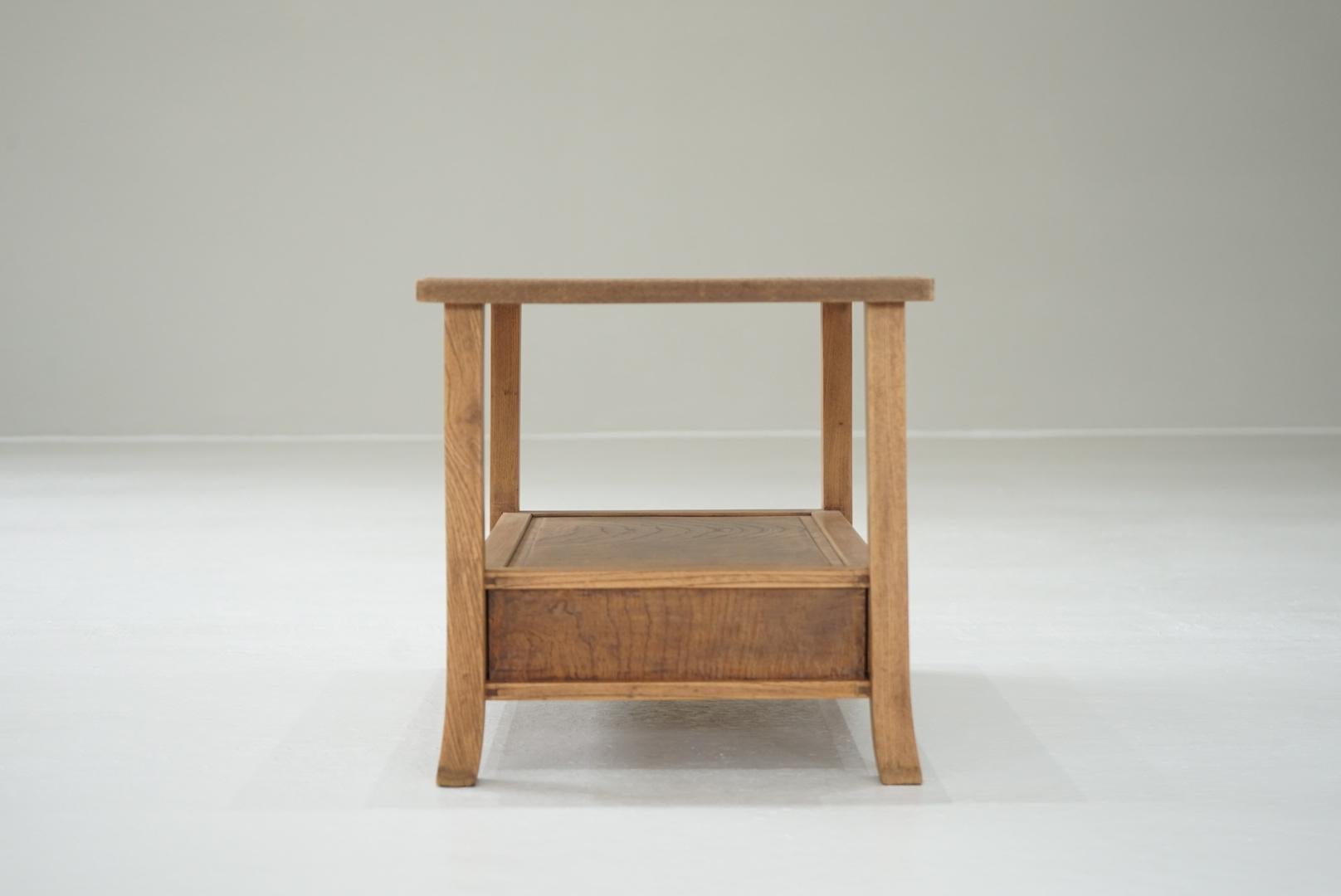 Japanese Antique Exhibition Stand Zelkova Wood 1930s Wabi-Sabi Side Table For Sale 6