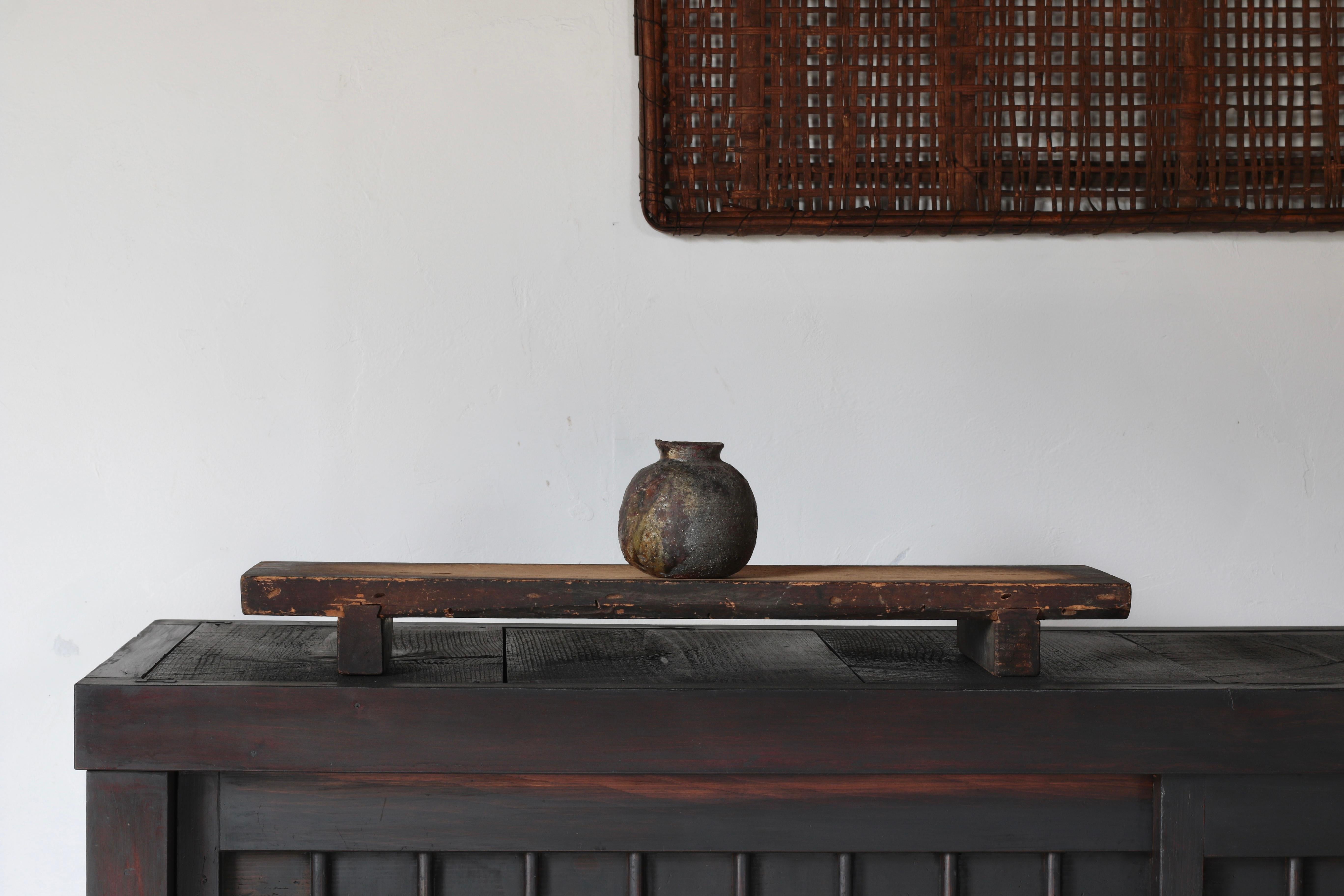 Japanischer antiker Ausstellungstisch / Wanddekoration / 1868-1912er Jahre / Wabi-sabi (Holzarbeit) im Angebot