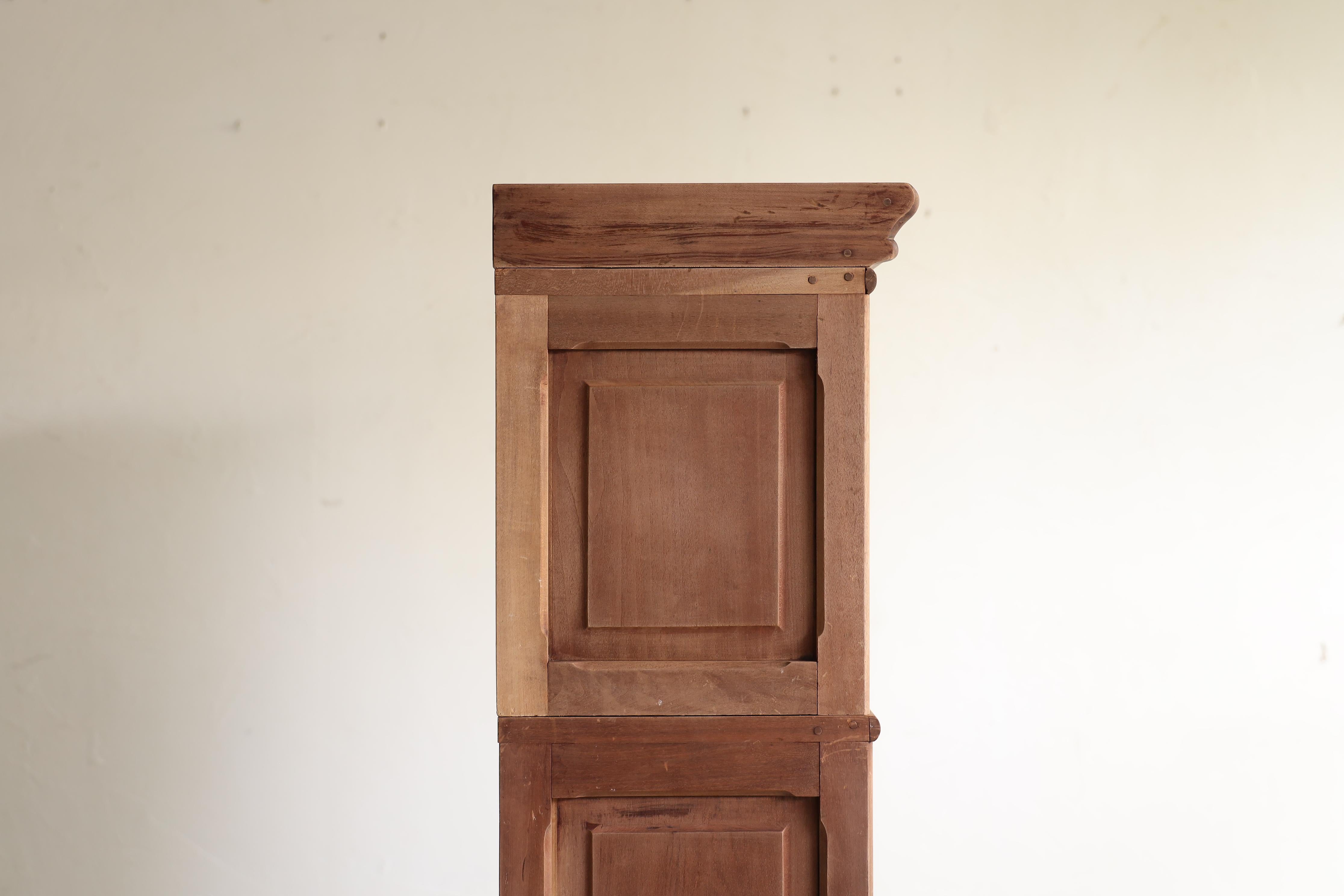 Étagère de rangement de porte à rabat japonaise ancienne, Wabi Sabi, Japandi en vente 1