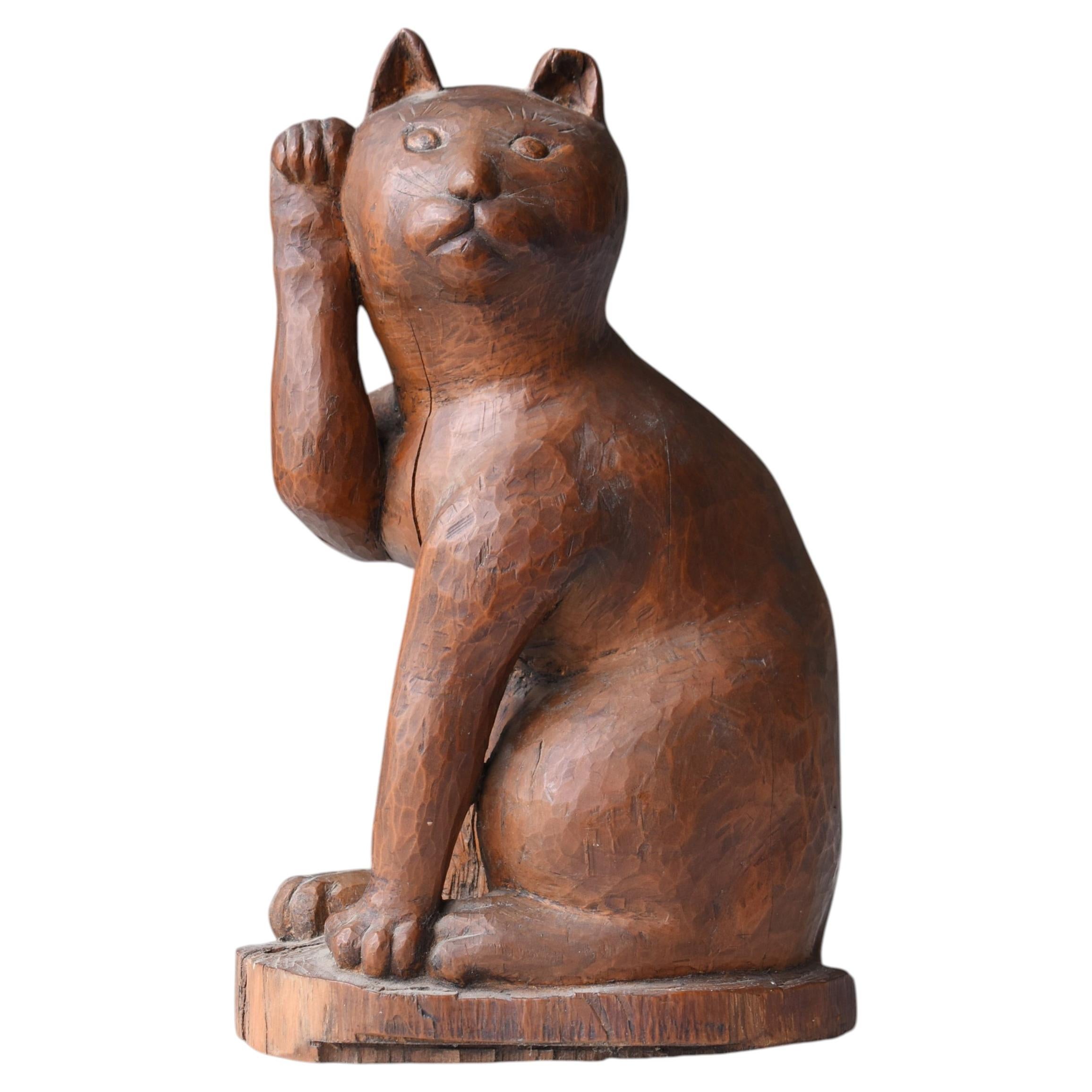 Scultura giapponese antica di arte popolare "Maneki Neko", anni '20-'40 / Stile primitivo Wabi-Sabi