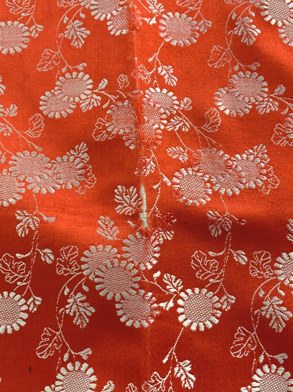 Art textile japonais ancien Fukusa Période Meiji en vente 8