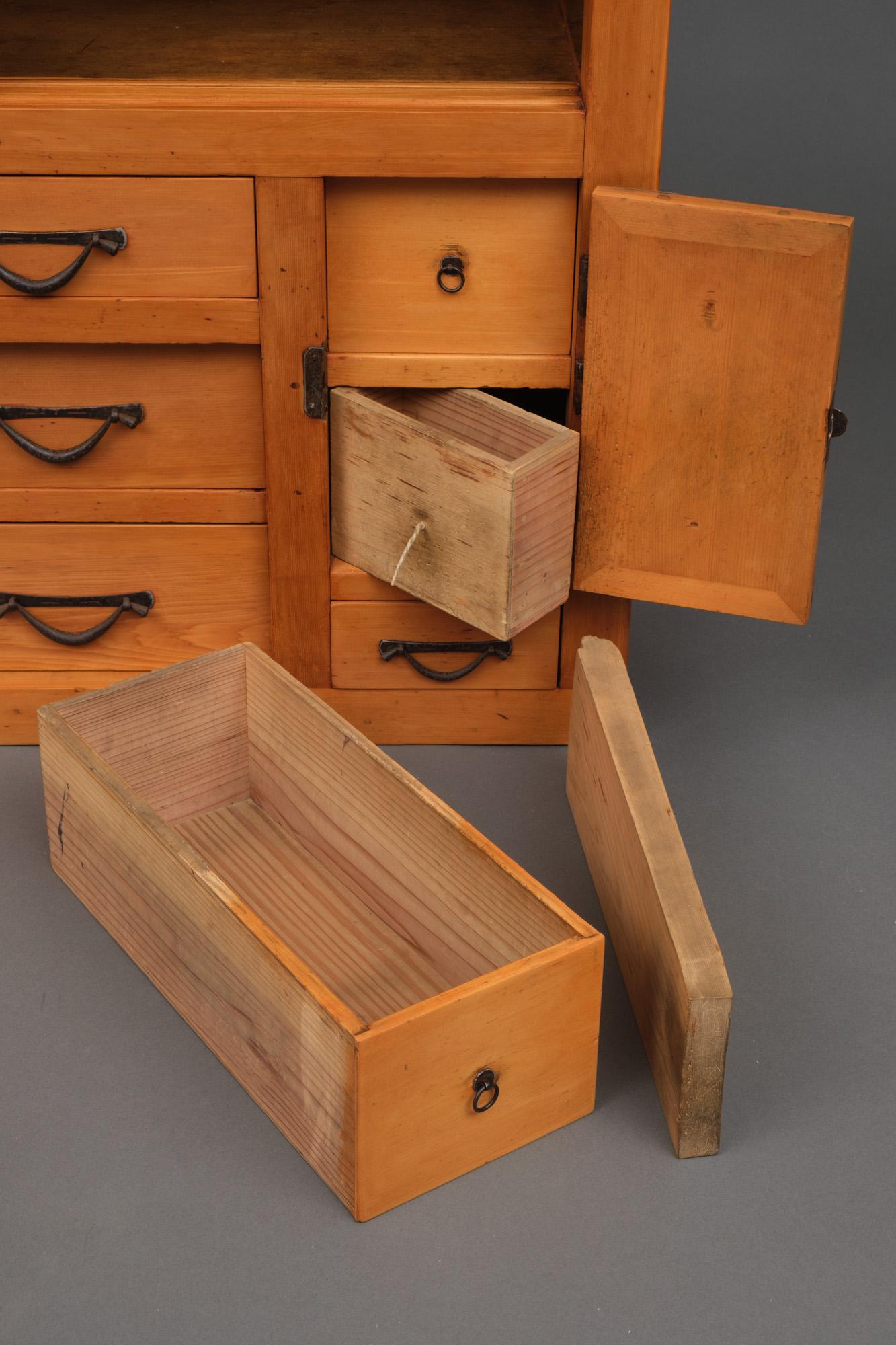 18th Century Japanese Antique Gifu chôba’dansu 帳場箪笥 (merchant's document cabinet) For Sale