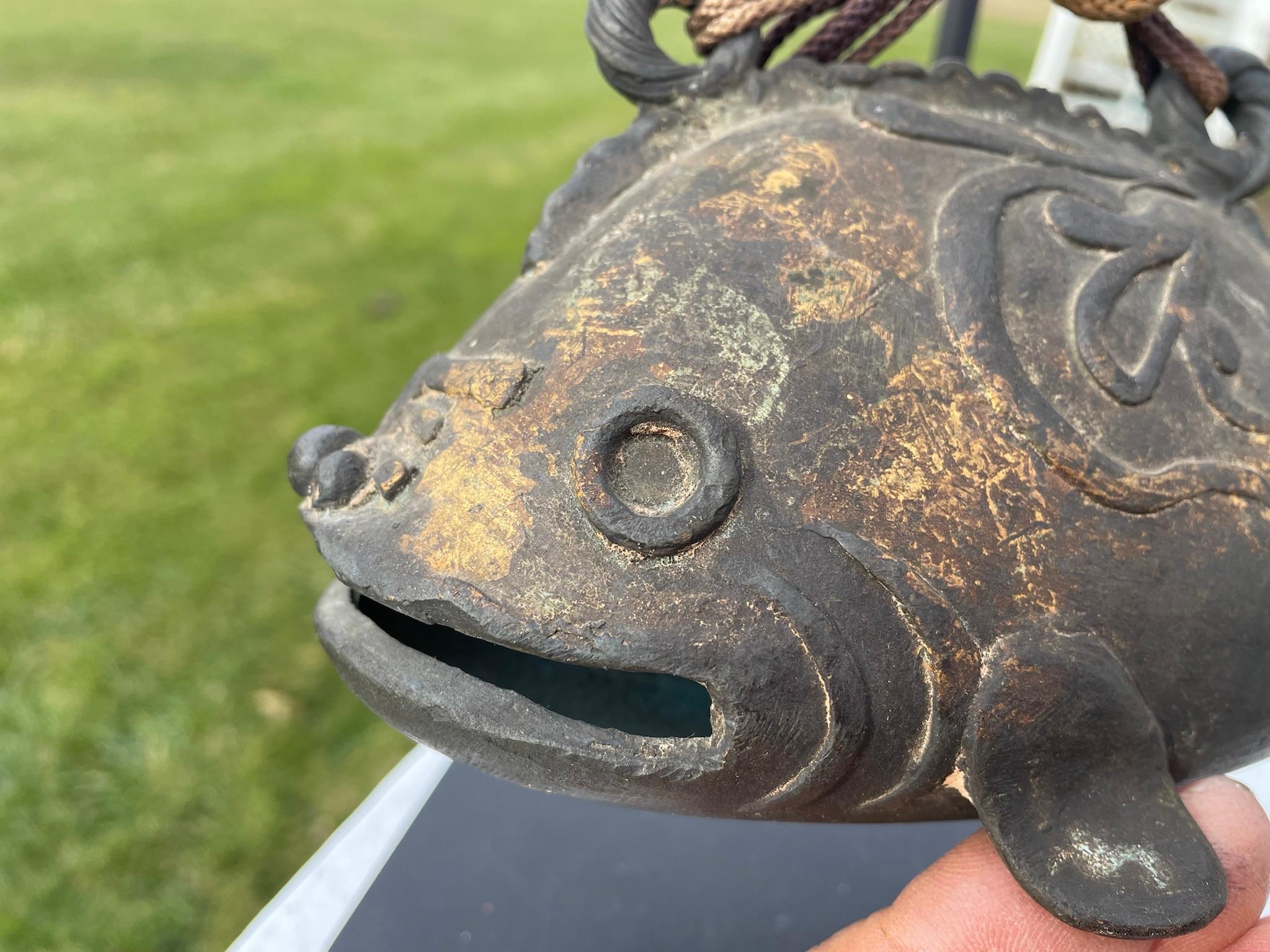 Japanese Old Vintage Gilt Bronze Fish Bell and Wood Striker 7