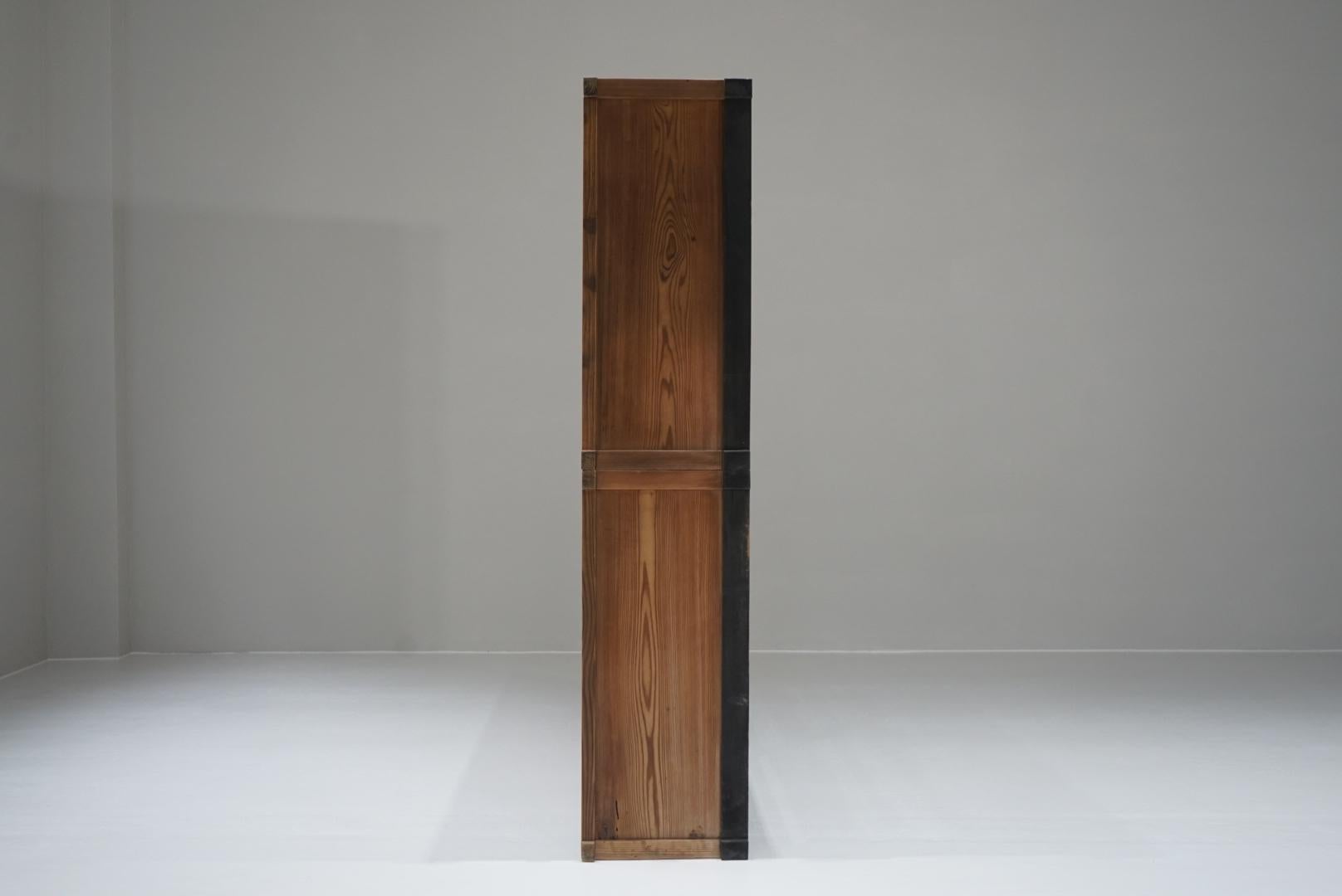 Credenza antica giapponese in vetro Vetrina 1920-1930 Wabi-Sabi in vendita 7