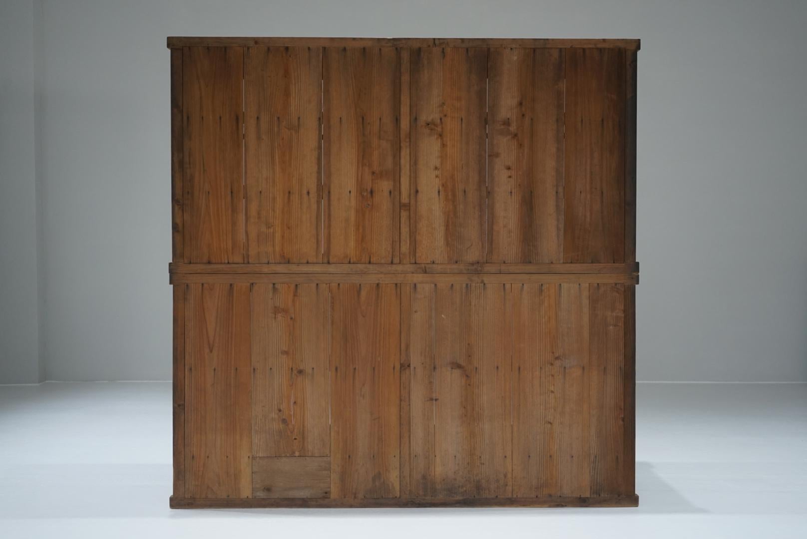 Credenza antica giapponese in vetro Vetrina 1920-1930 Wabi-Sabi in vendita 11