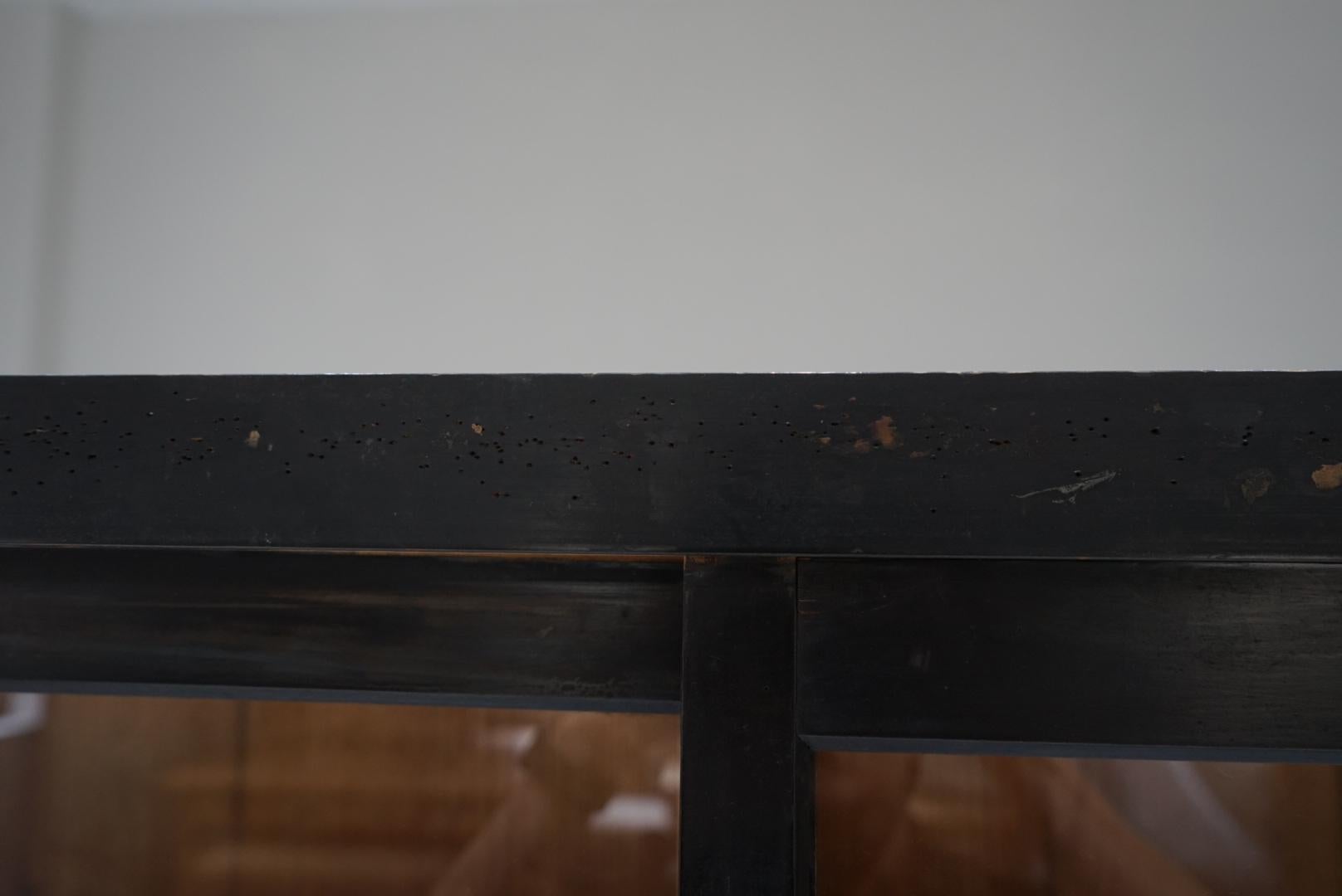 Legno Credenza antica giapponese in vetro Vetrina 1920-1930 Wabi-Sabi in vendita