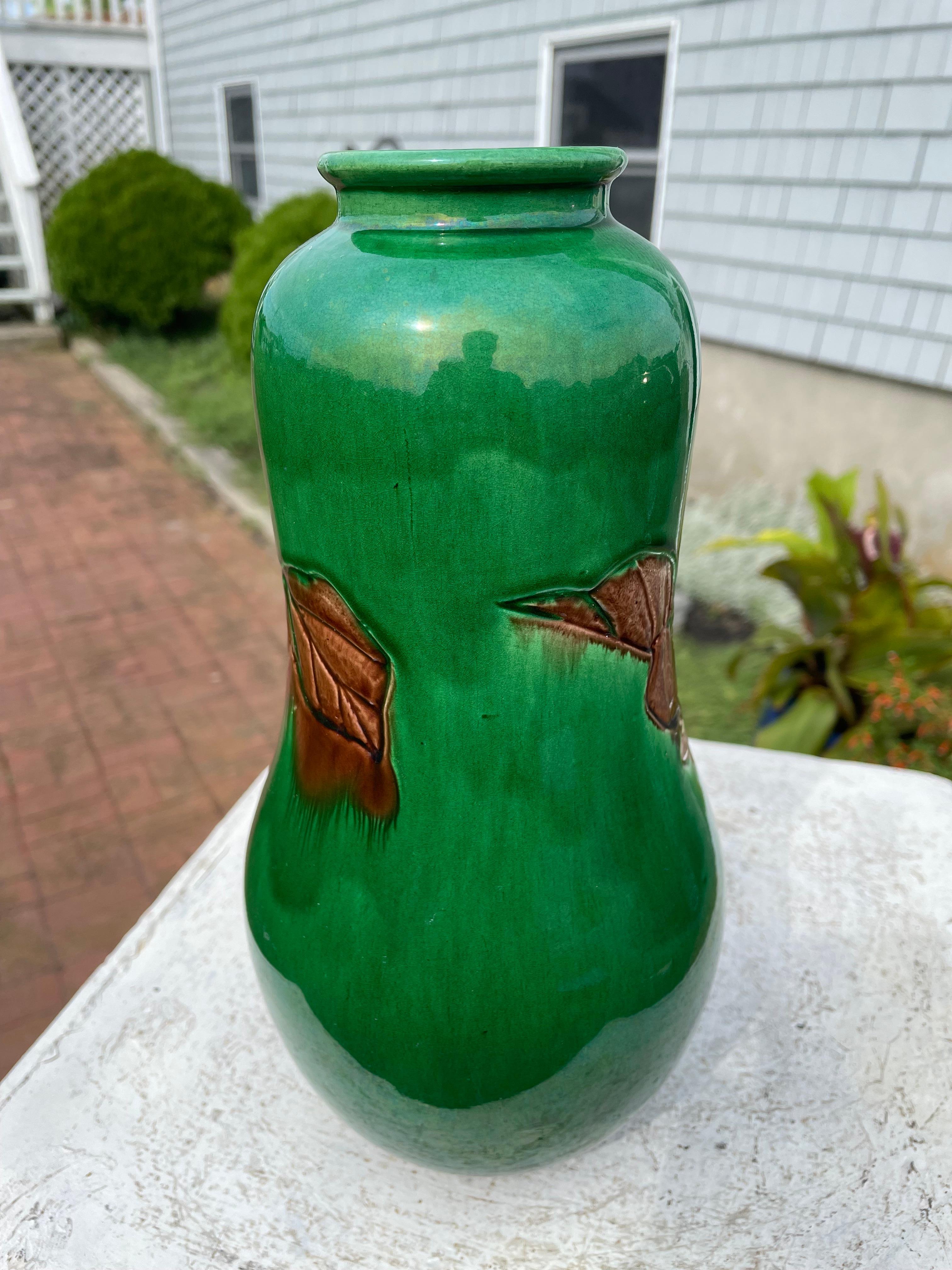 Jarrón Antiguo Japonés de Calabaza y Berenjena - Colores Brillantes en venta 2