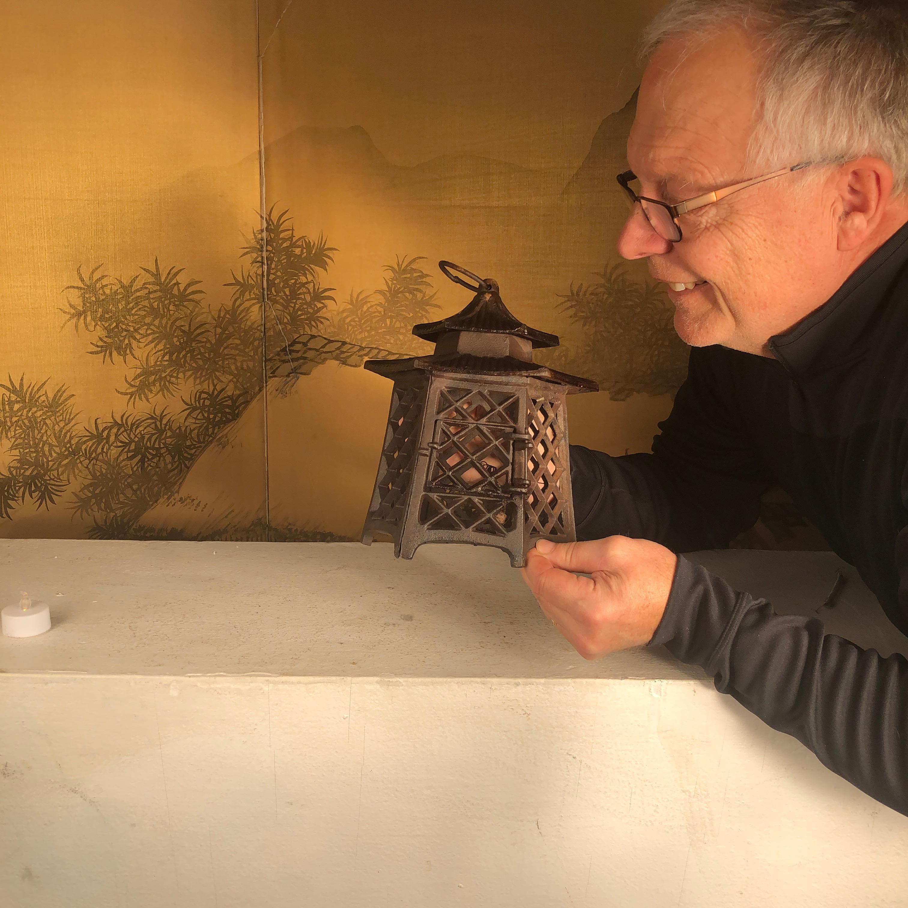 Pair available

From our recent Japanese Acquisitions in original condition

Seldom Seen style

Japan, an attractive and sturdy antique lantern, with a 