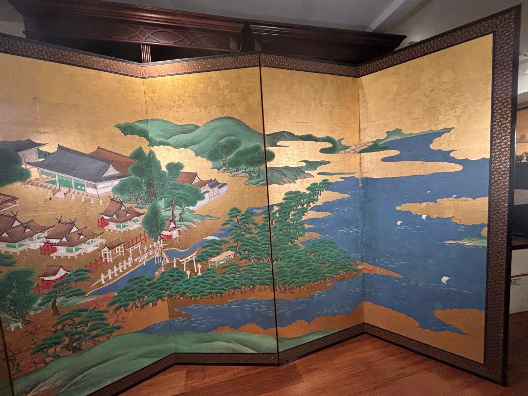 19th Century Japanese Antique Hand Painted Blue Waters, Gardens, Pagodas, And Lanterns Screen
