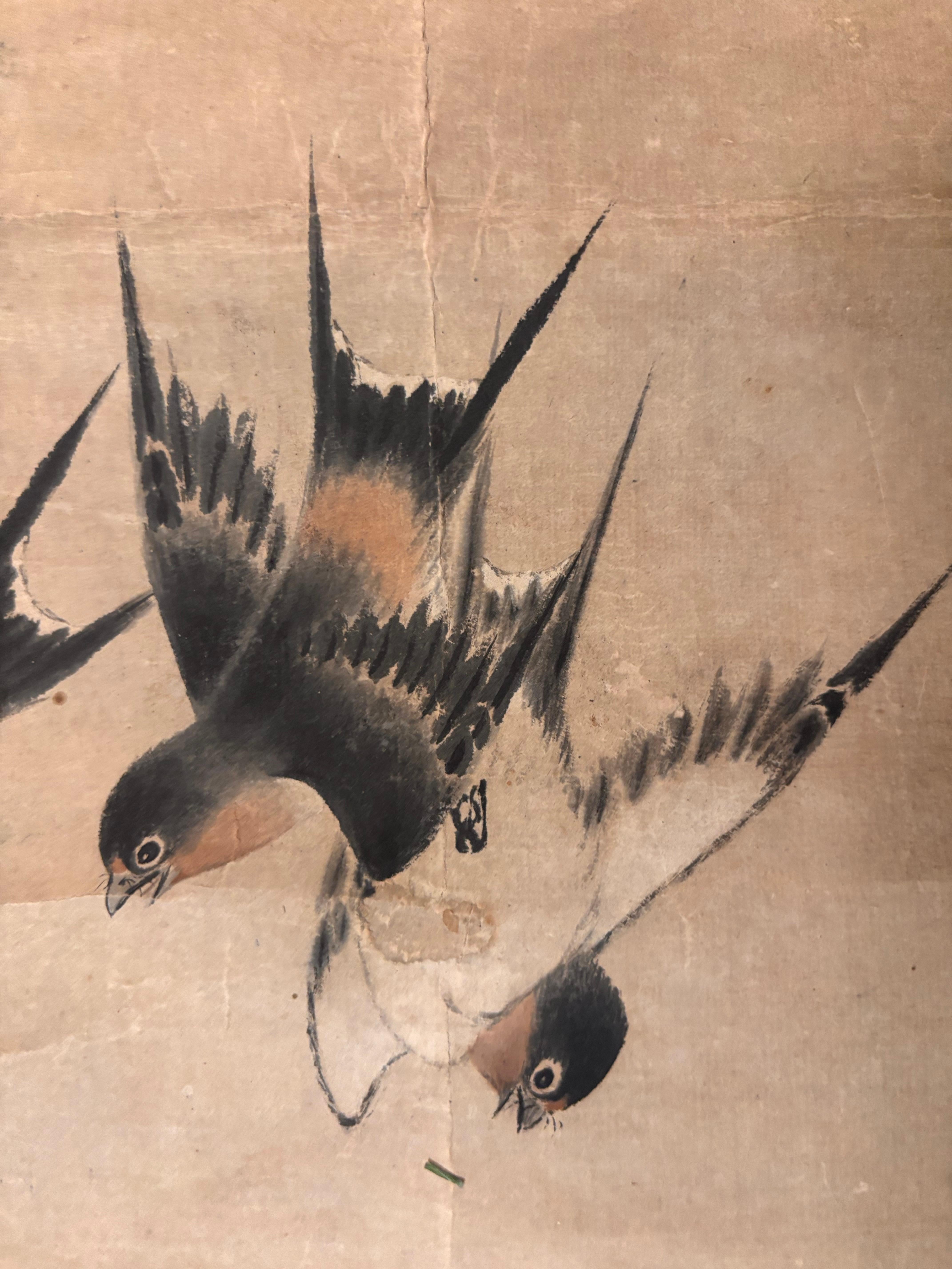Pergamino de Seda Japonés Antiguo Pintado a Mano Juguetonas Golondrinas, Periodo Taisho en venta 5