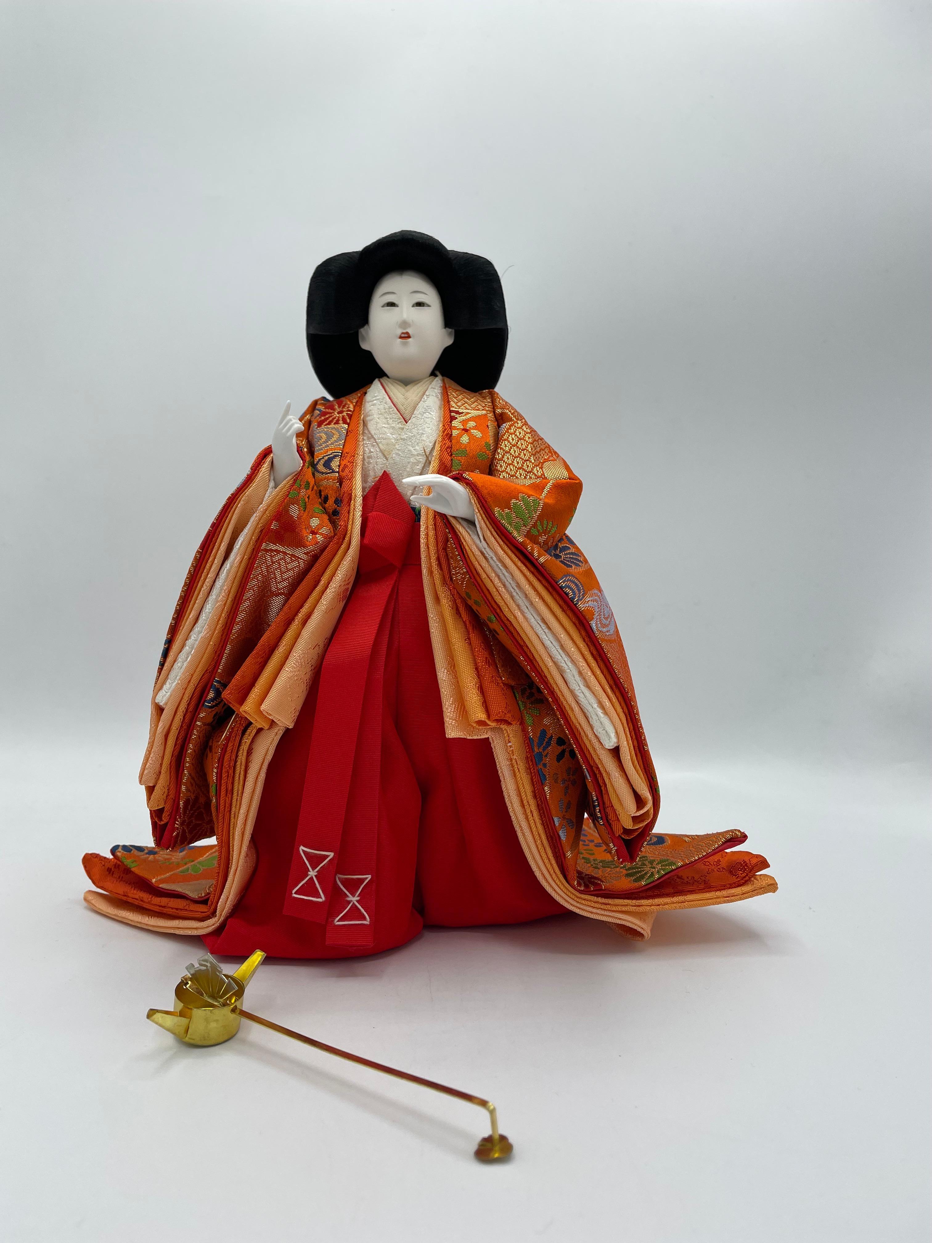 Antike japanische Hinamatsuri-Puppe „Sannin Kanjo“ Nagae no choshi, Nagae no choshi, 1980er Jahre (Japanisch) im Angebot