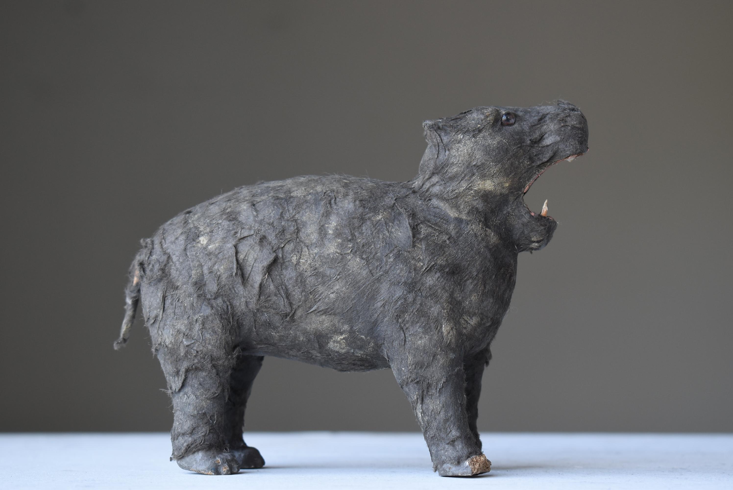 Japanese Antique Hippopotamus 1940s-1960s / Animal Figurine Object Wabi Sabi For Sale 3