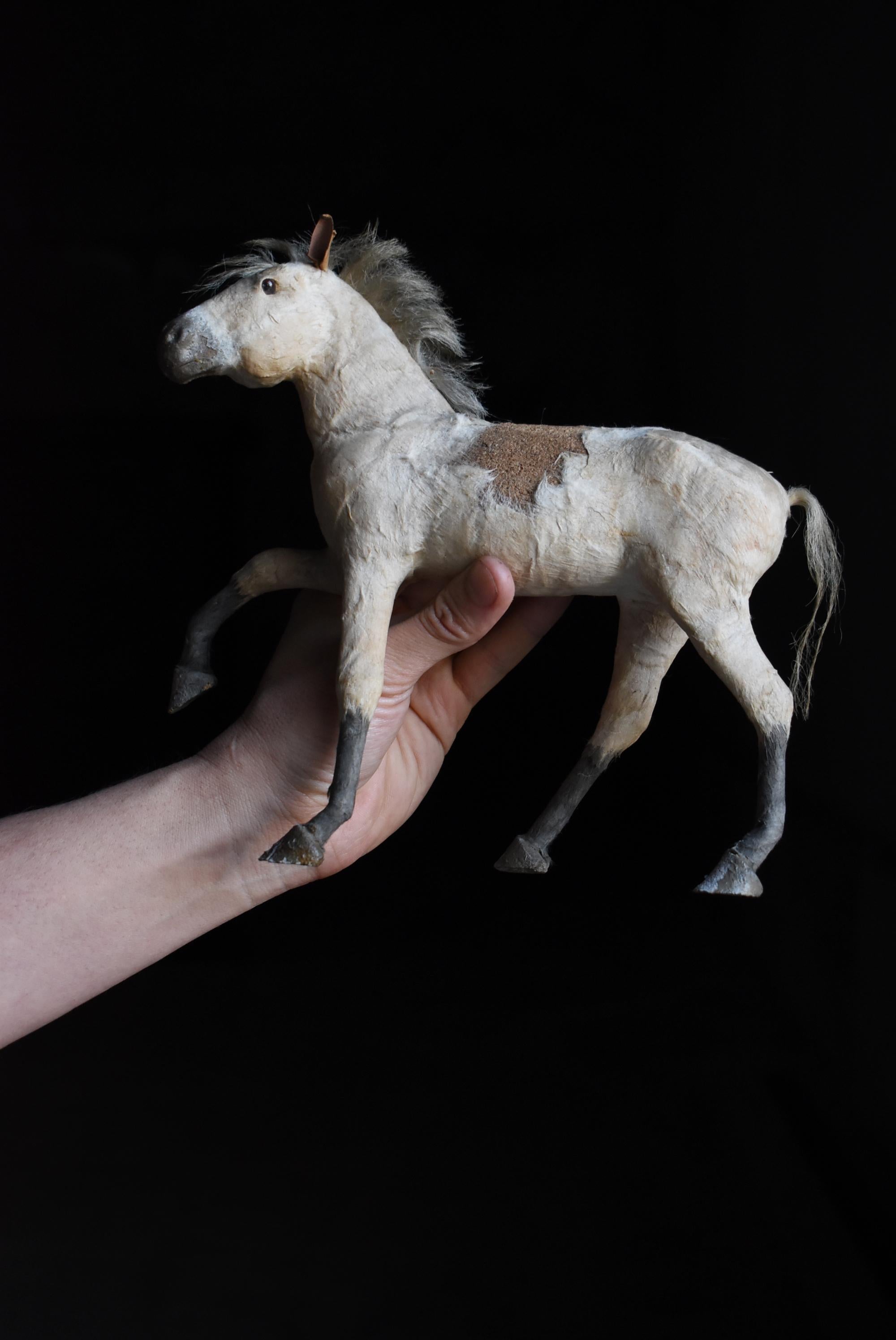 Figurine japonaise ancienne de cheval 1900s-1940s / Objects for Objects Wabi Sabi en vente 5