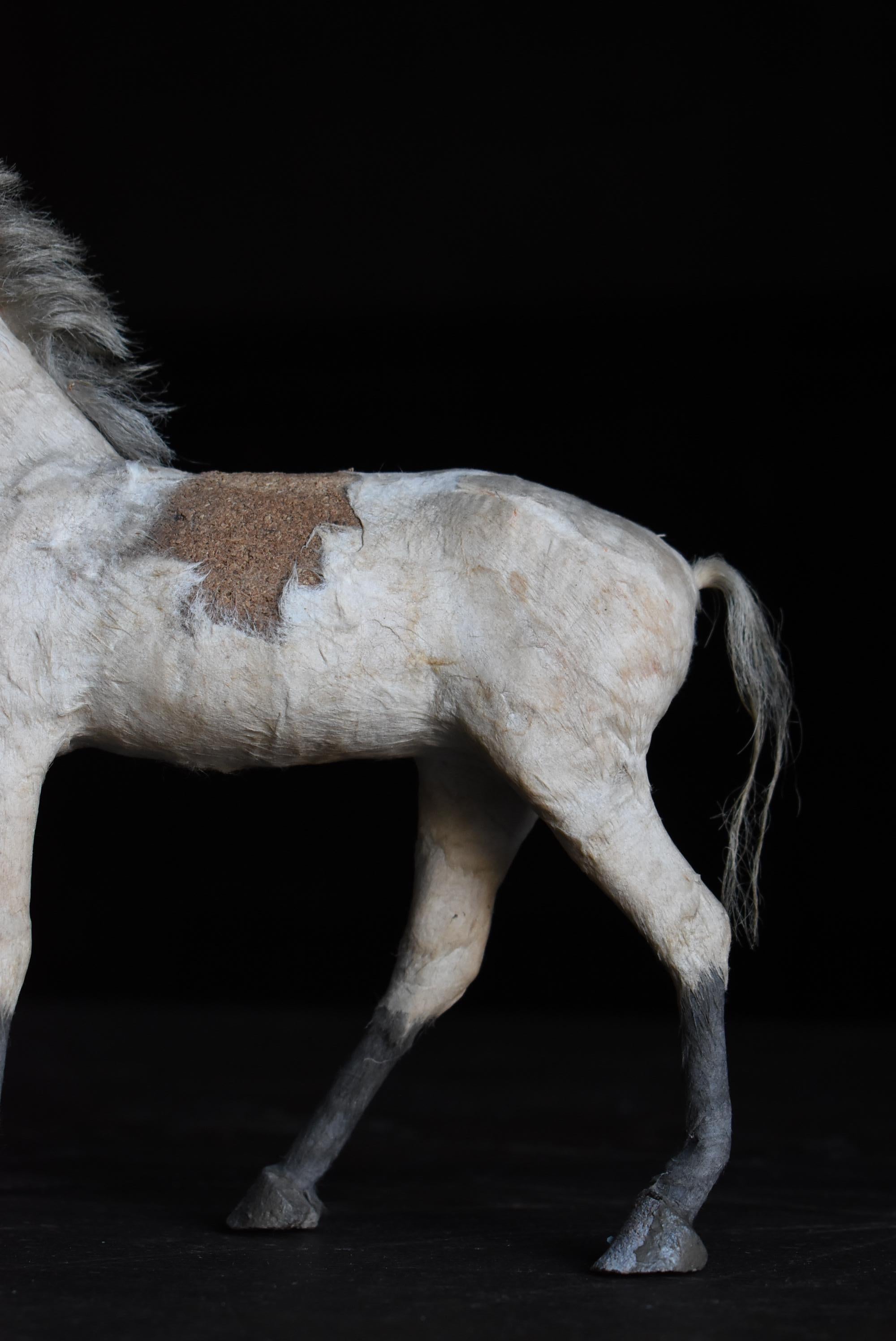 Figurine japonaise ancienne de cheval 1900s-1940s / Objects for Objects Wabi Sabi Bon état - En vente à Chōsei District Nagara, JP