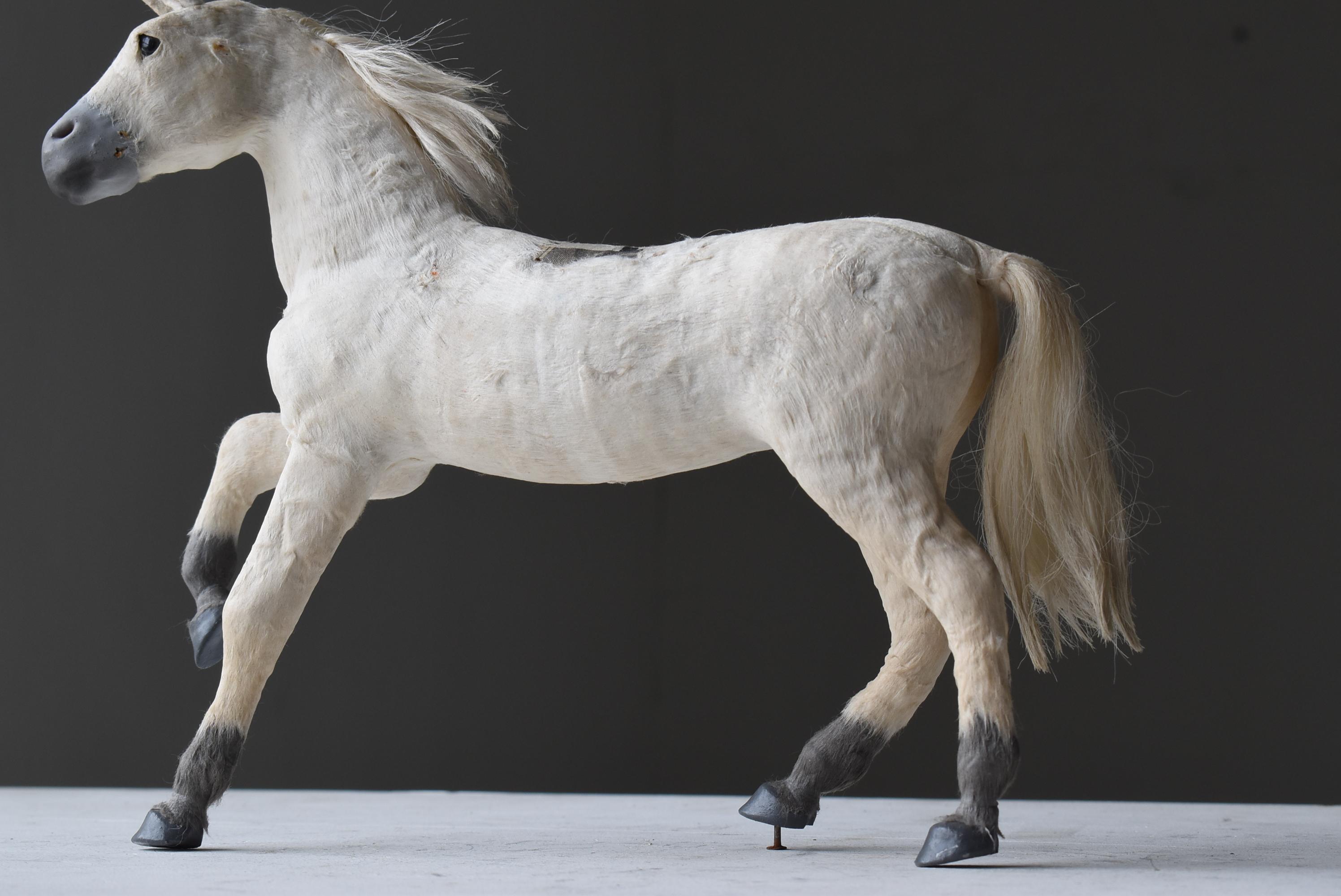20ième siècle Objet japonais ancien cheval des années 1920-1940 / Figurine Mingei Wabisabi en vente