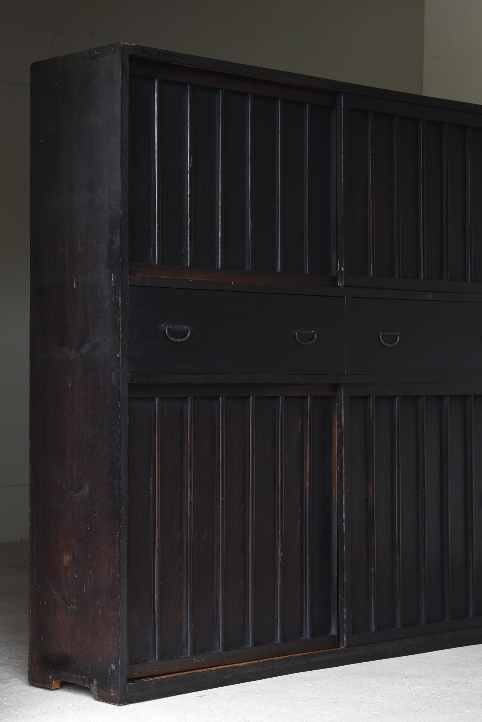 Antiguo Tansu Japonés Negro Enorme 1860s-1900s / Gabinete Wabi Sabi 7