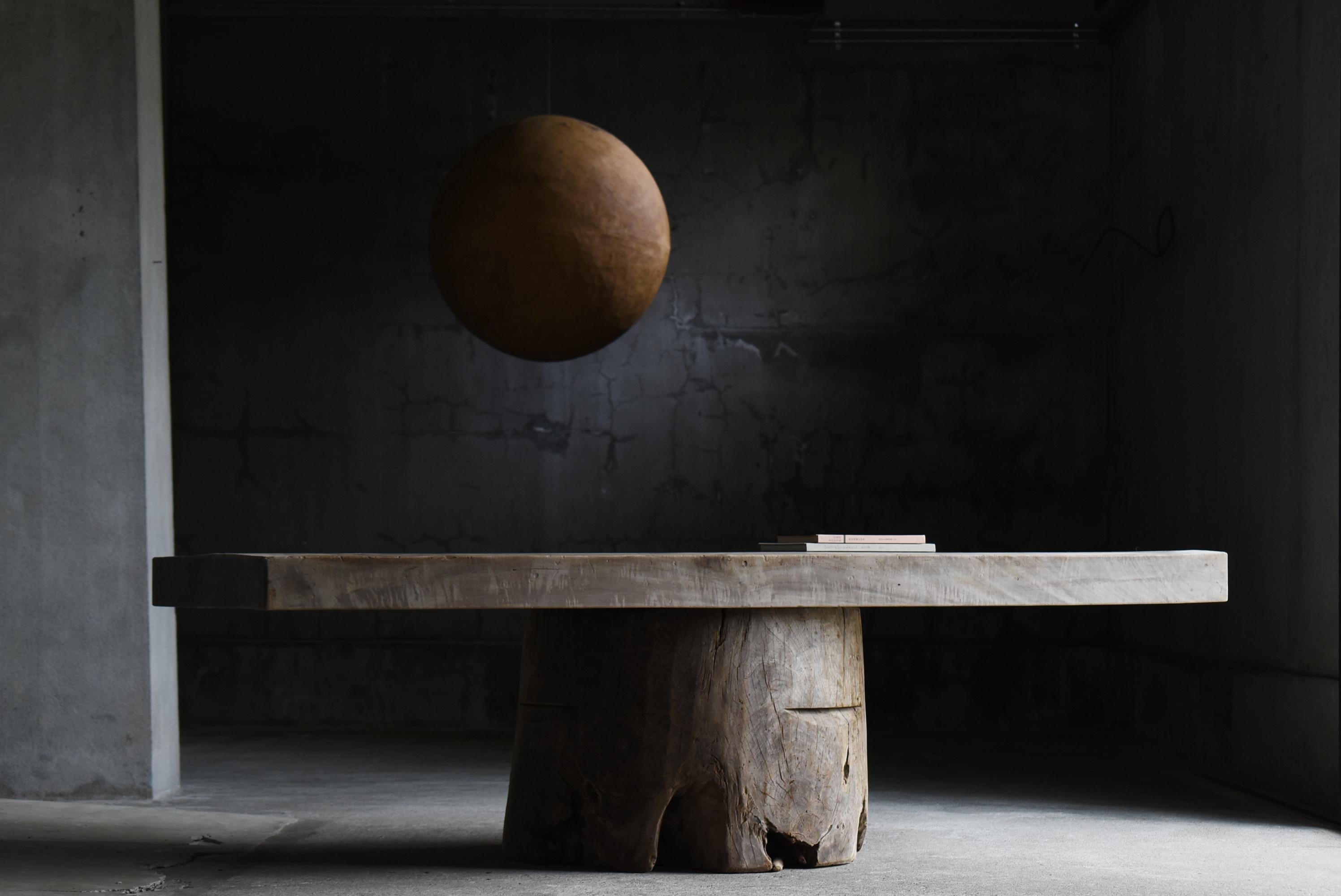 Japanischer antiker Riesentisch 1860er-1920er Jahre / Primitiver Beistelltisch Wabi Sabi im Angebot 11