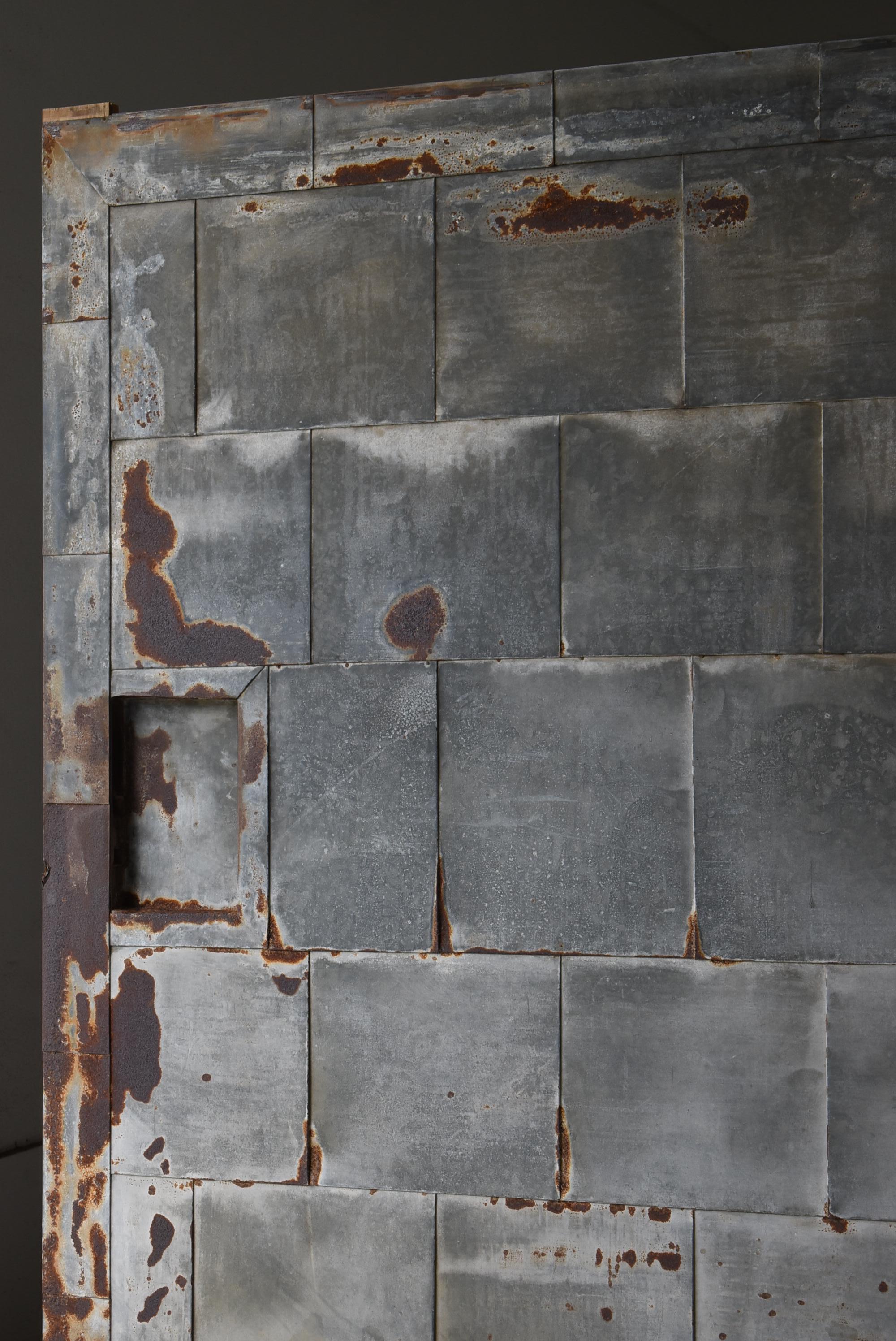 Japanese Antique Huge Tin Plate Door 1860s-1900s / Wabi Sabi In Good Condition In Sammu-shi, Chiba