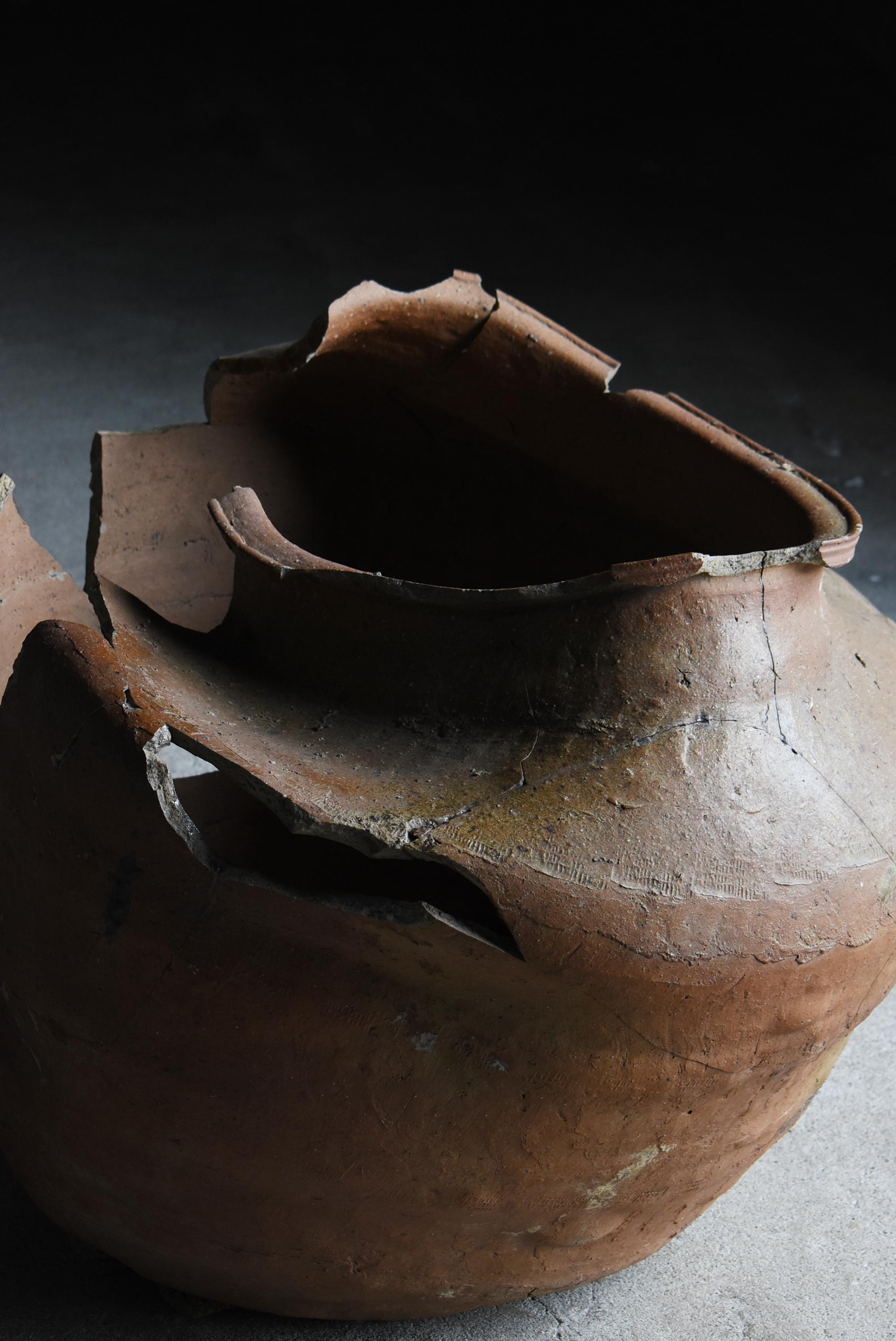 Antico vaso giapponese in ceramica 