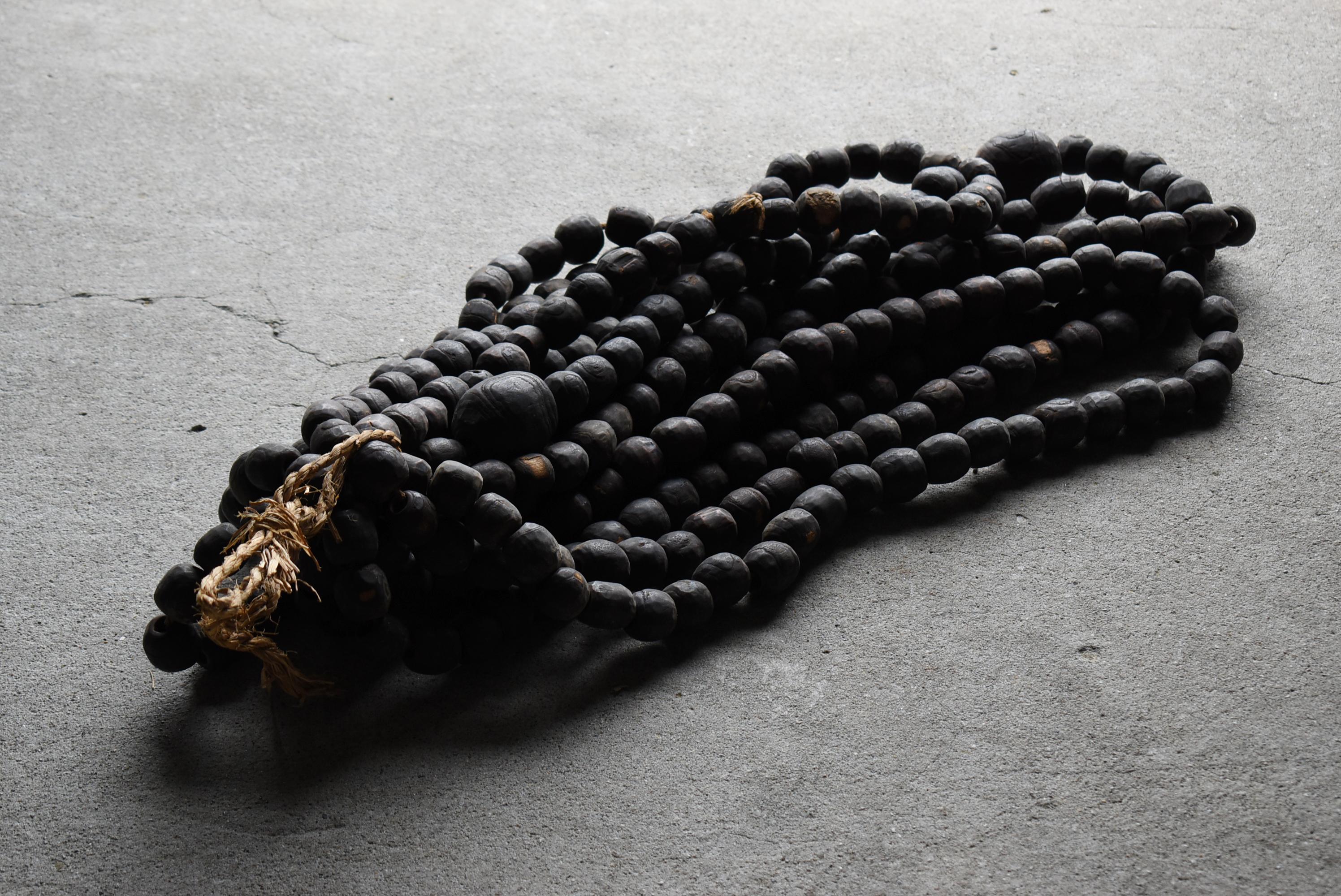 Milieu du XIXe siècle Perles de prière bouddhistes japonaises anciennes Hyakumanben 1830s-1844s / Zen Wabisabi en vente
