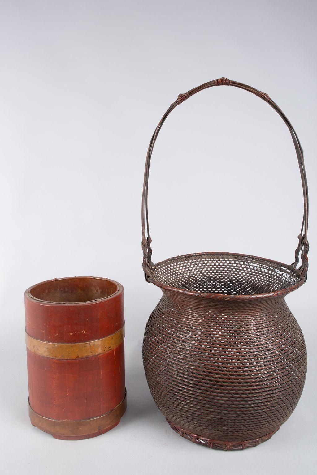 Beautiful open weave, made of smoked and polished bamboo with knot details on handle. With insert.  8 1/2