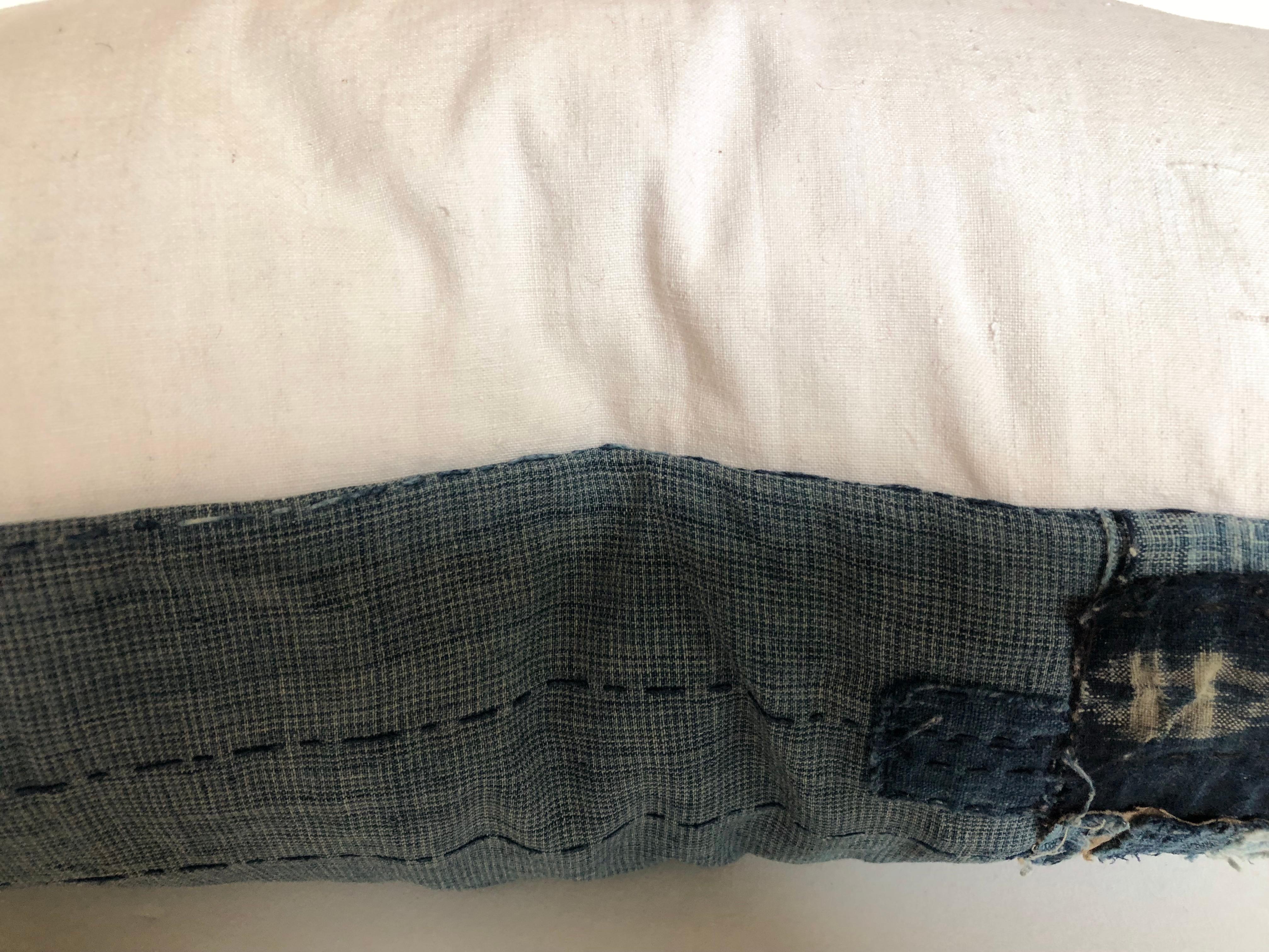 Japanese Antique Indigo Hand Loomed Cotton Boro Pillow with Sashiko Stitching For Sale 1