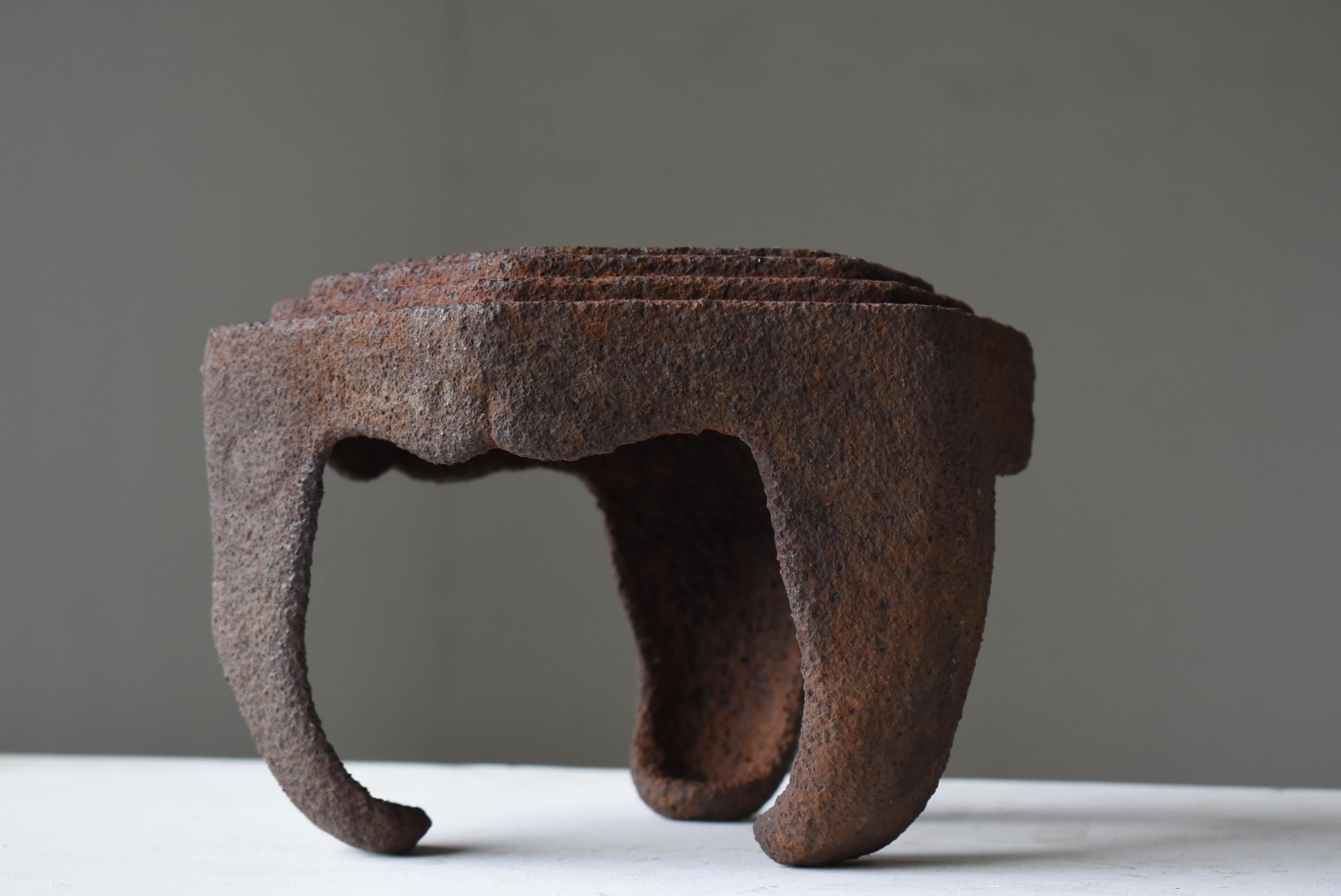 Japanese Antique Iron Display Stand 1900s-1940s / Wabisabi 5