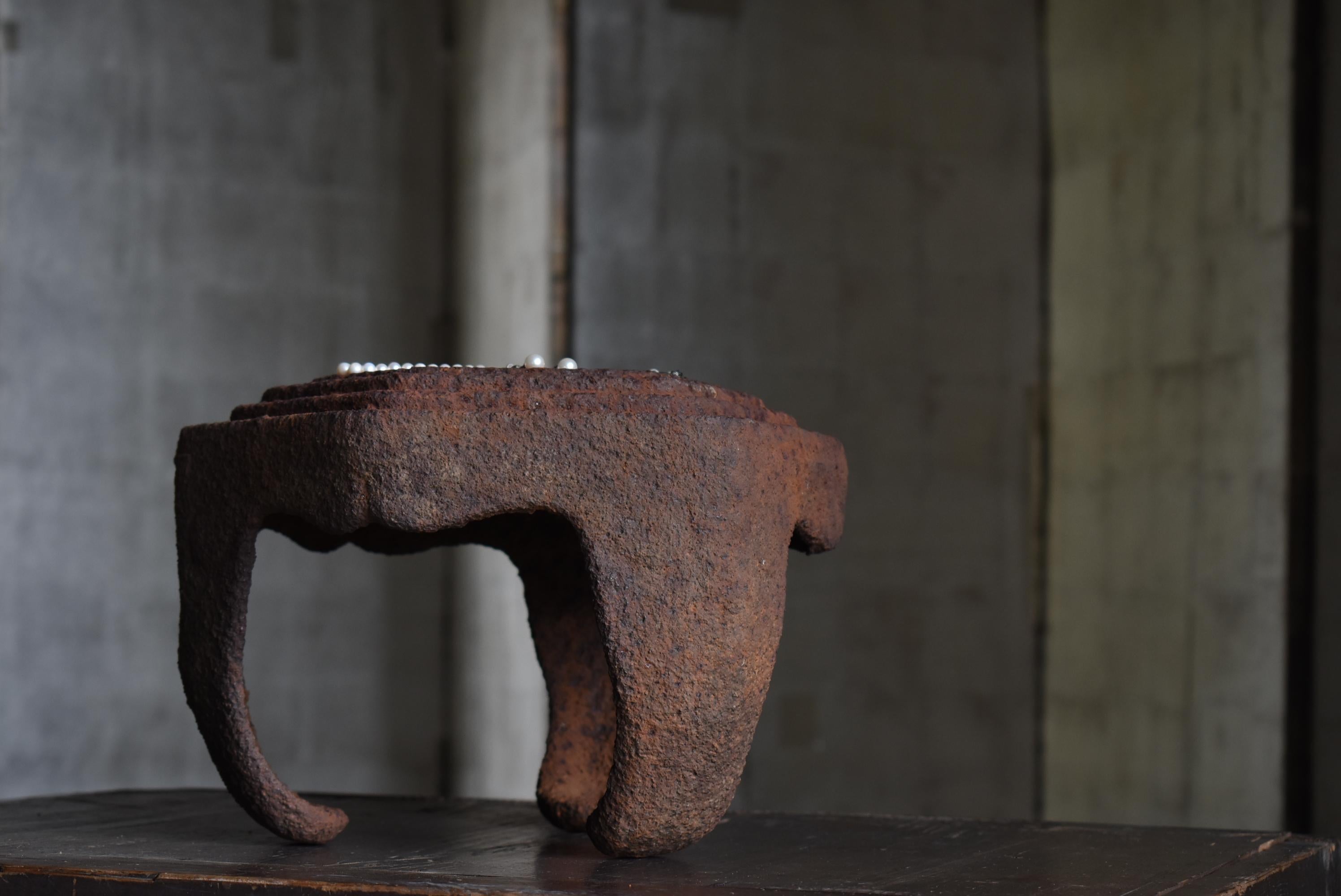 Japanese Antique Iron Display Stand 1900s-1940s / Wabisabi 10