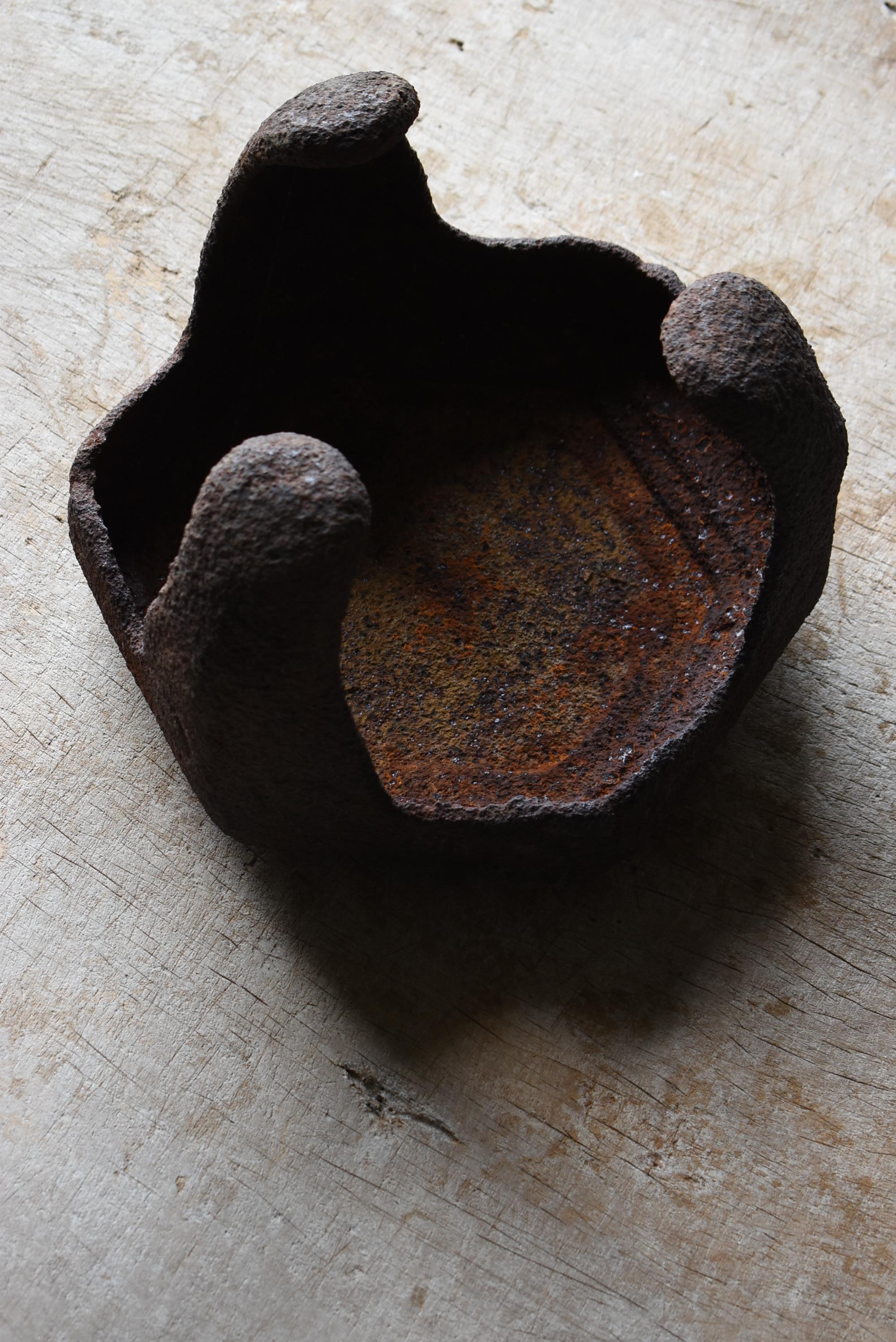 Japanese Antique Iron Hexagonal Stand 1860s-1900s / Ornament Wabisabi For Sale 5