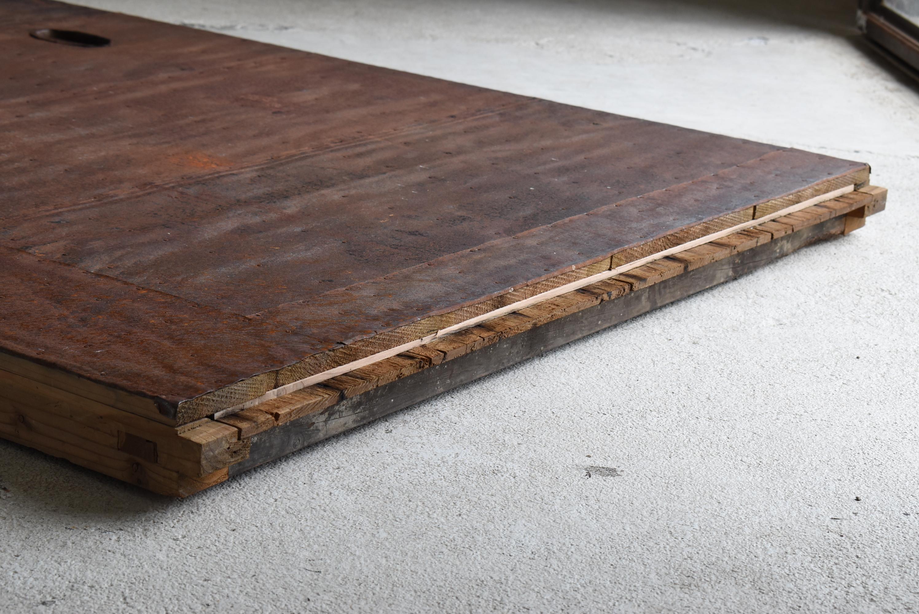 Japanese Antique Iron Plate Door 1860s-1900s / Wabisabi 11