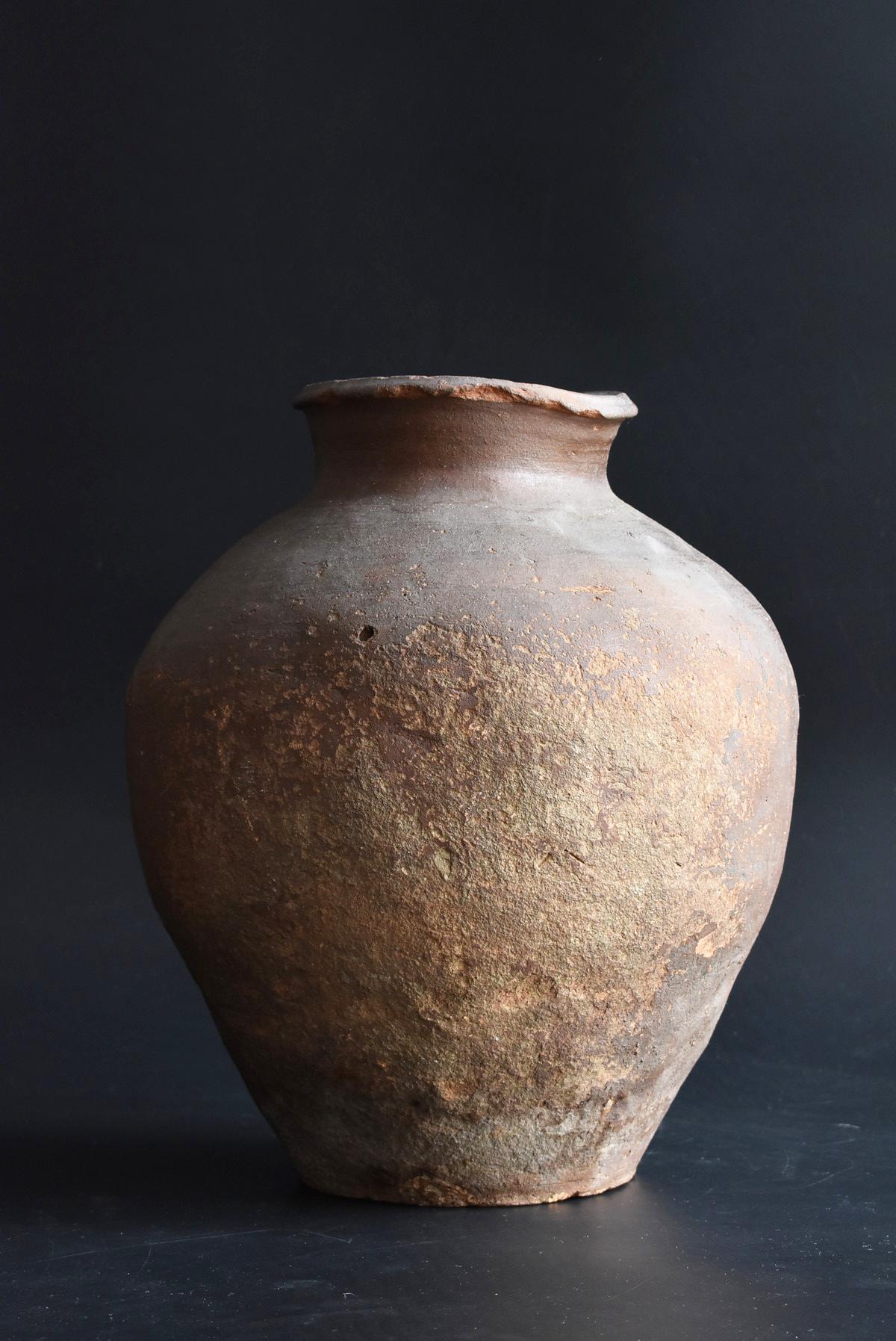 Japanese Antique Jar 1400s-1500s / Antique Vase 'Tokoname' / Wabi-Sabi Art In Good Condition In Sammu-shi, Chiba