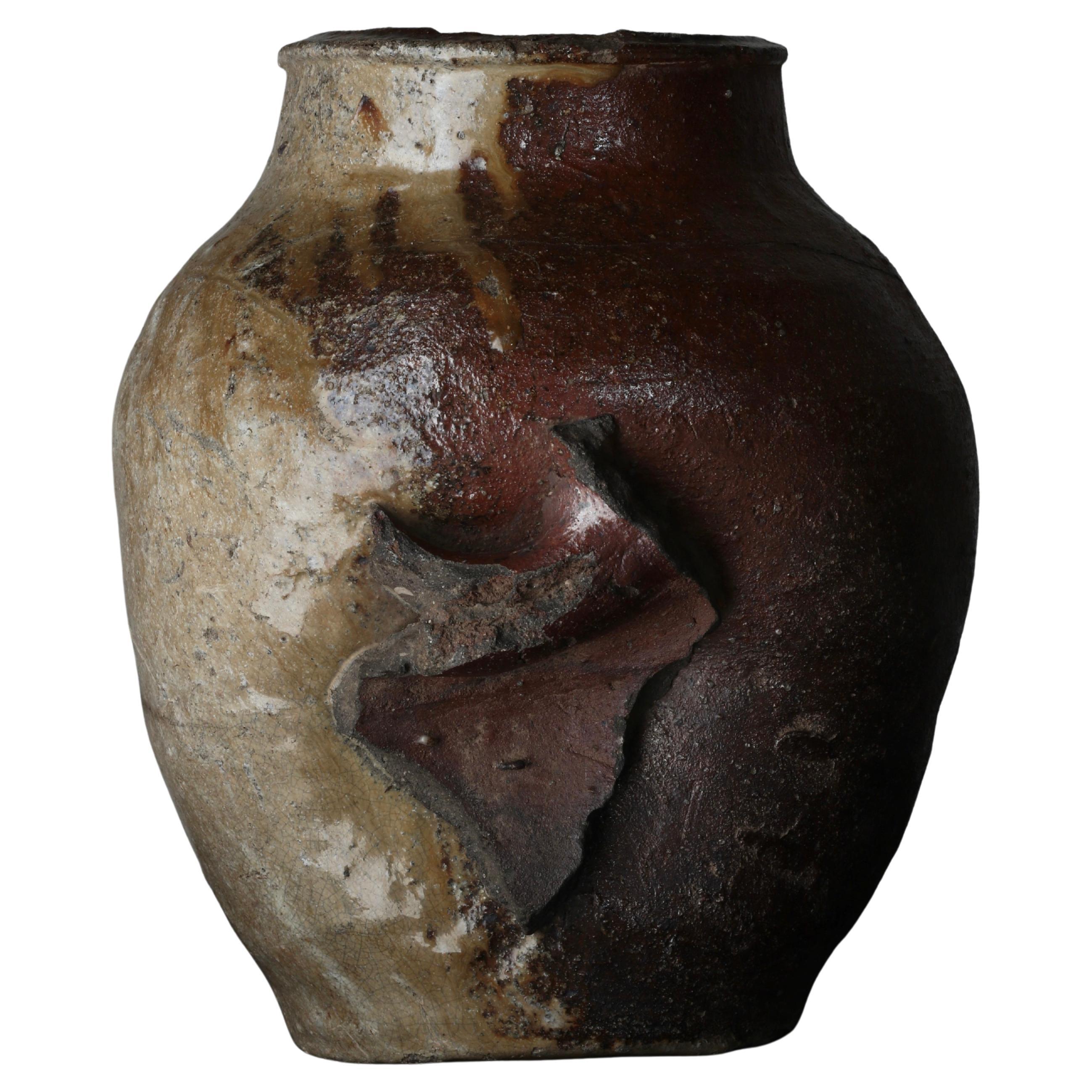 Jarre japonaise ancienne "Tokoname" / Vases en poterie / 1600-1700s / Wabi-sabi en vente