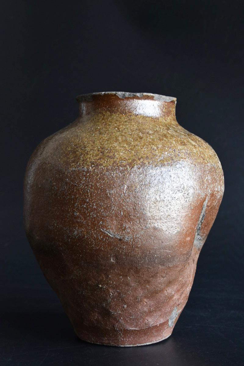 18th Century and Earlier Japanese Antique Jar / Tokoname-Yaki / 1400-1500s/Beautiful Jar of Natural Glaze