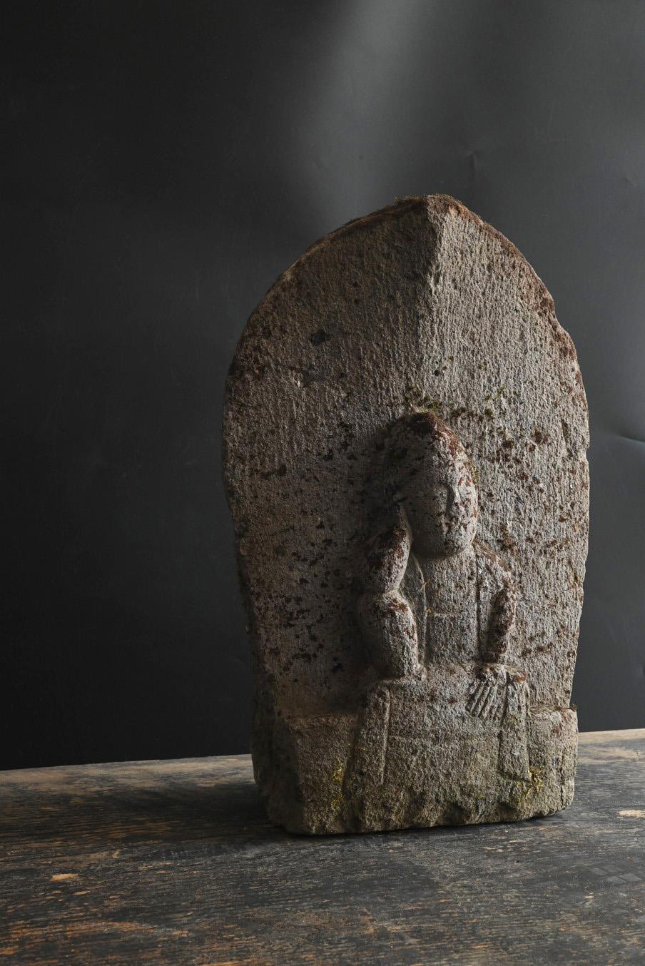 Japanische antike Kannon-Steinstatue/Edo-Periode des 18. bis 19. Jahrhunderts im Angebot 4