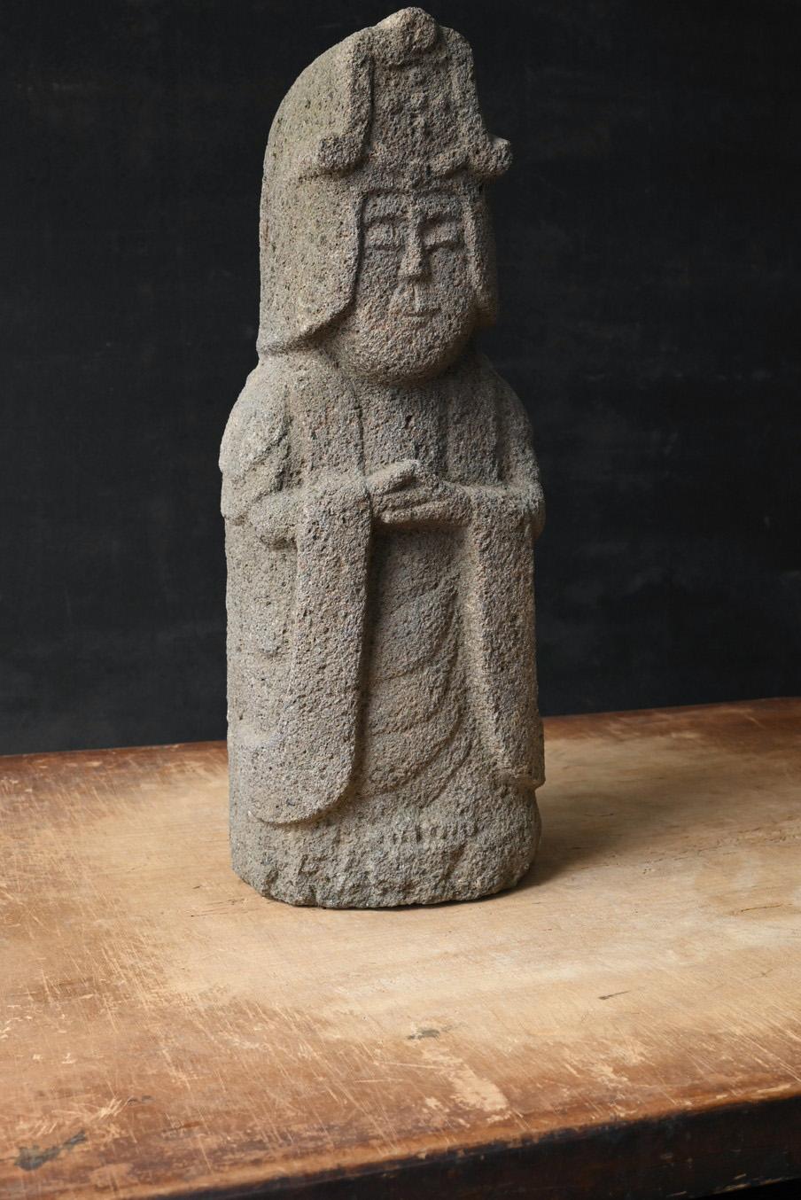 Intagliato a mano Antica statua giapponese in pietra di Kannon/periodo Edo/ornamento buddista in vendita