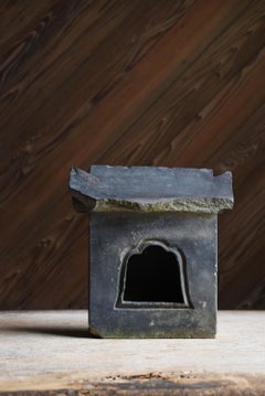 Sanctuaire miniature japonais ancien Kawara Zushi 1860s-1920s / Sculpture Wabisabi