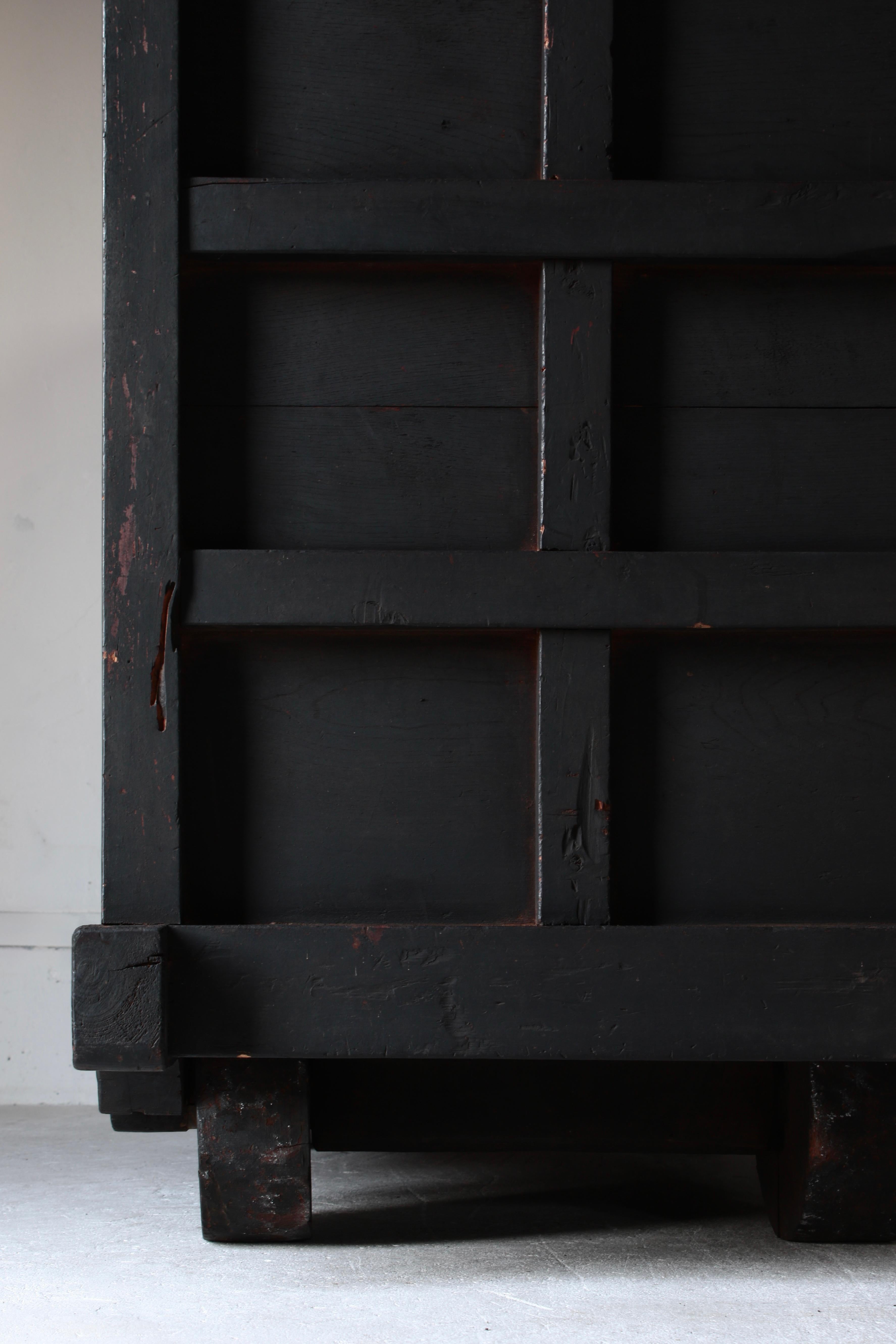 Antico Kuruma Nagamochi giapponese / Credenza / 1800-1860 Wabi-sabi in vendita 7