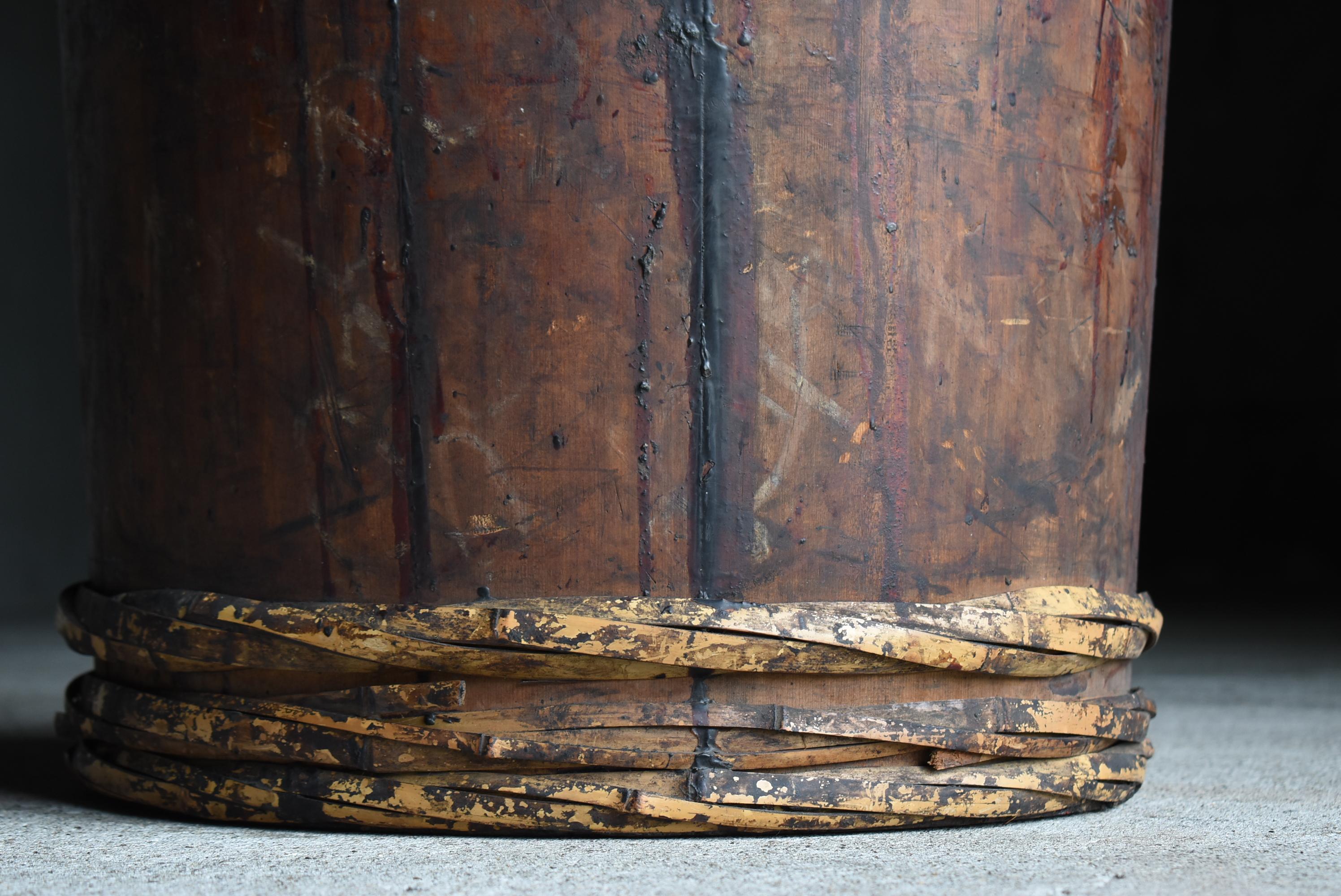 Seau japonais ancien en laque 1860s-1920s / Couvercle de pot de fleurs Wabisabi en vente 2