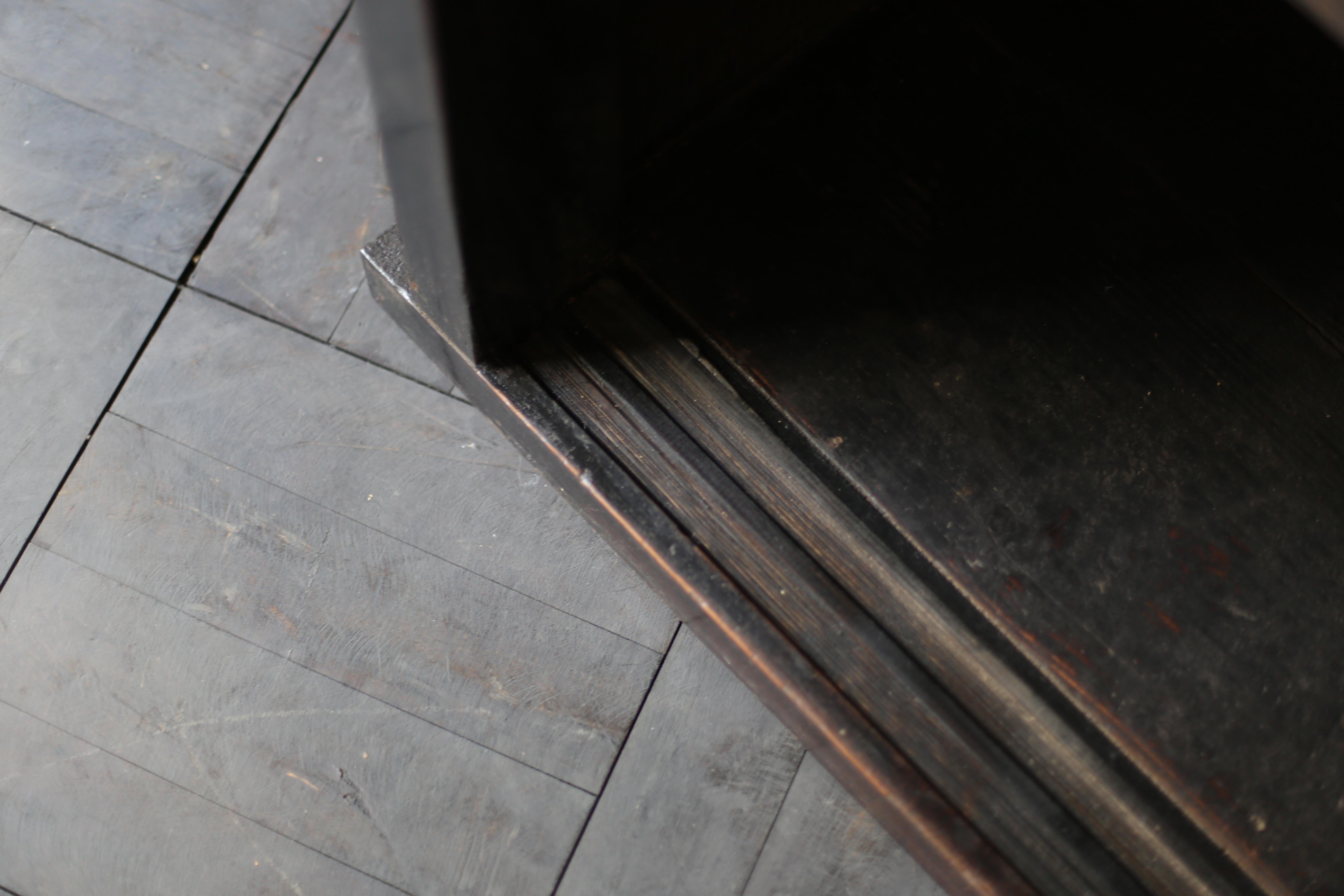 Grand meuble de rangement japonais antique BK Tansu 1860s-1900s / enfilade Wabi Sabi en vente 10