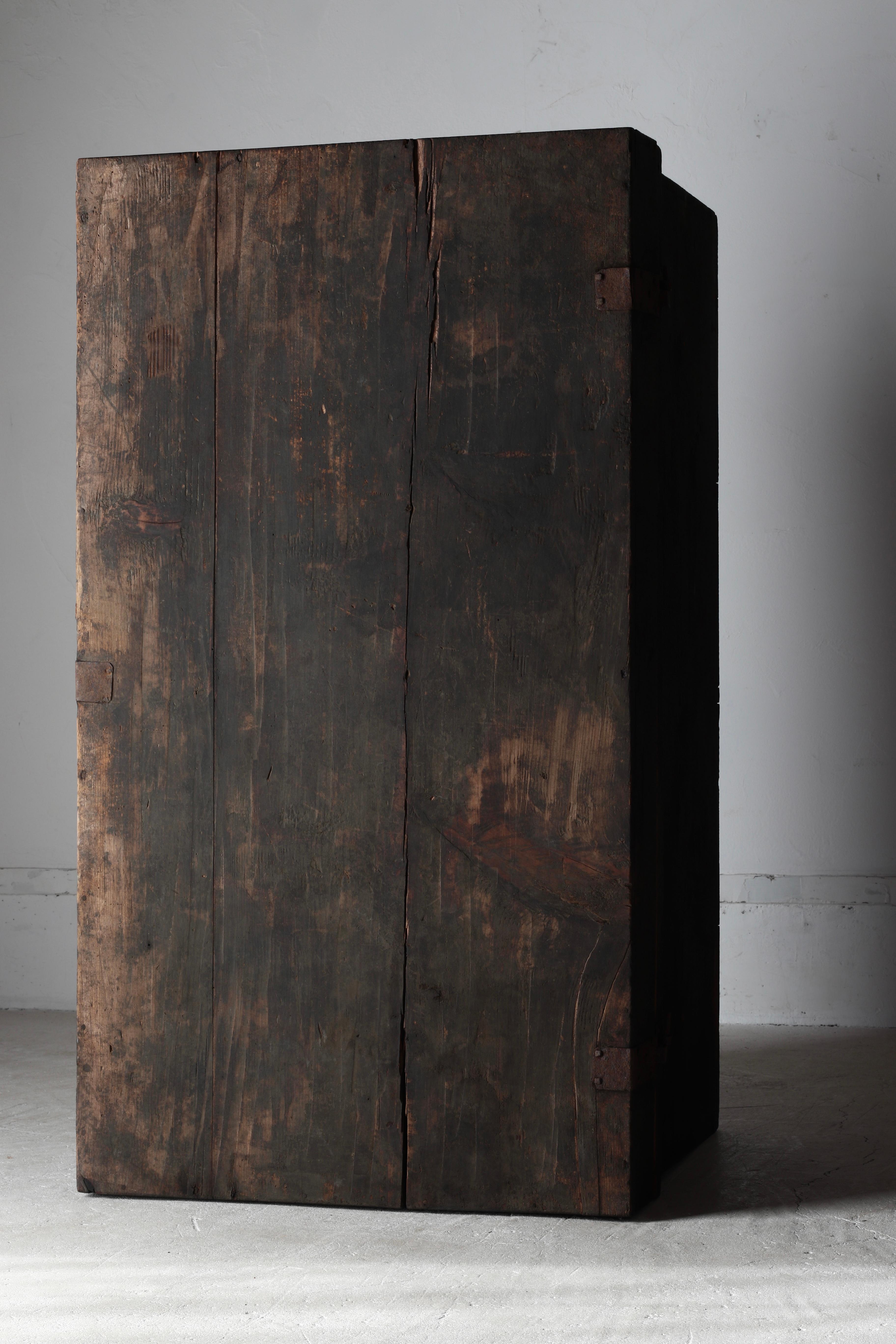 Japanese Antique Large Black Box / Sofa Table Side Table /1868-1912s / Wabi-sabi im Angebot 9