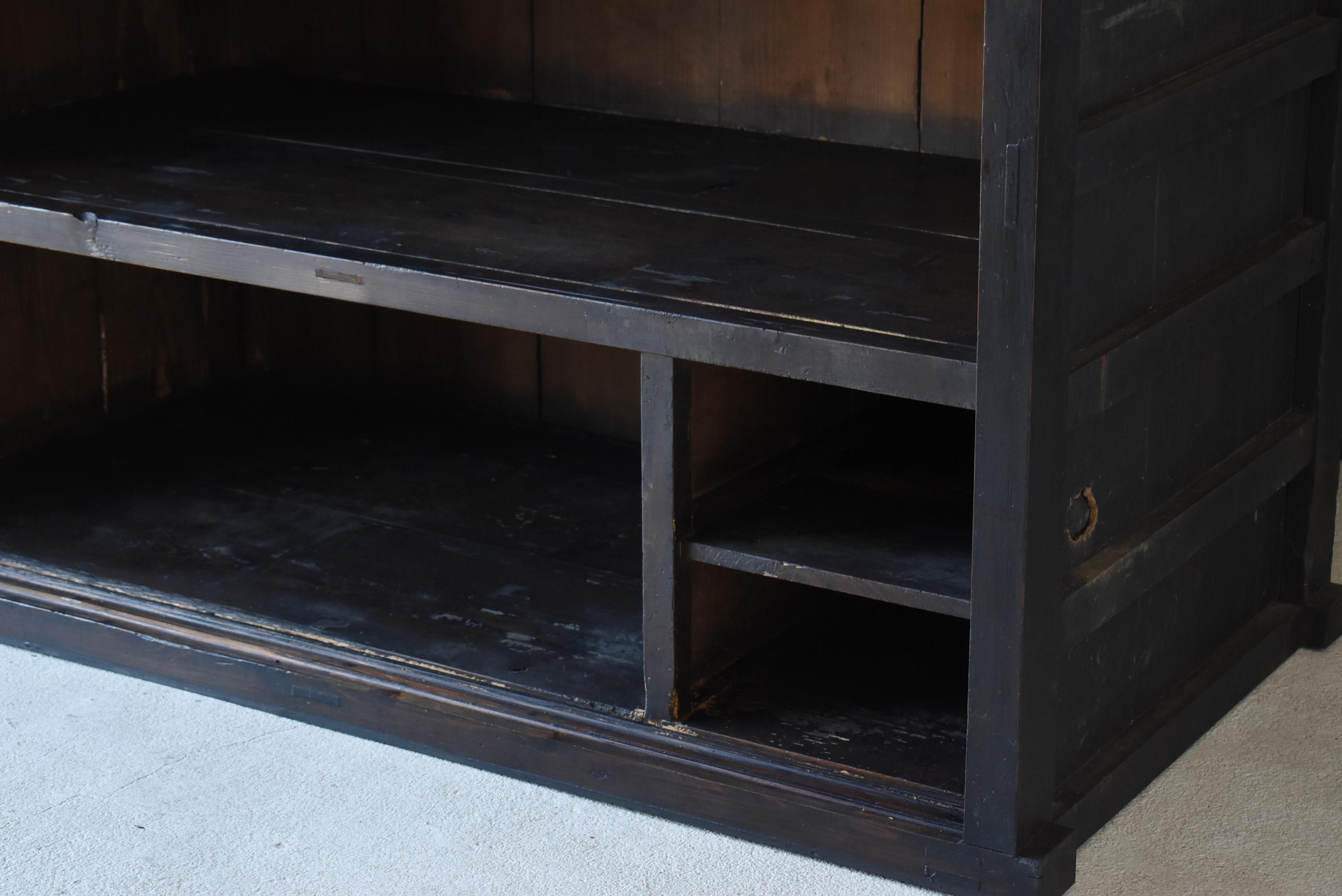 Grande armoire japonaise Tansu noire des années 1860-1900 / buffet Wabi Sabi en vente 3