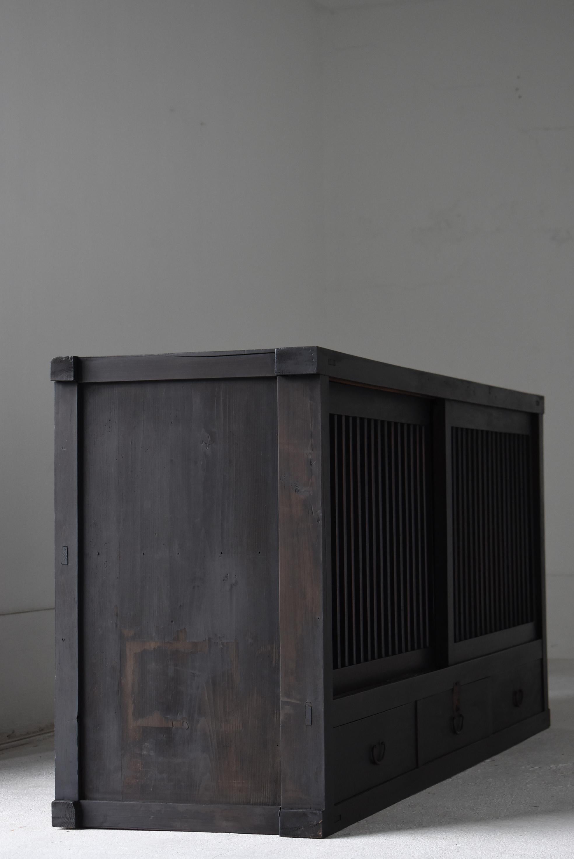 Grand Tansu noir ancien japonais 1860s-1900s / Cabinet Sideboard Wabisabi en vente 6