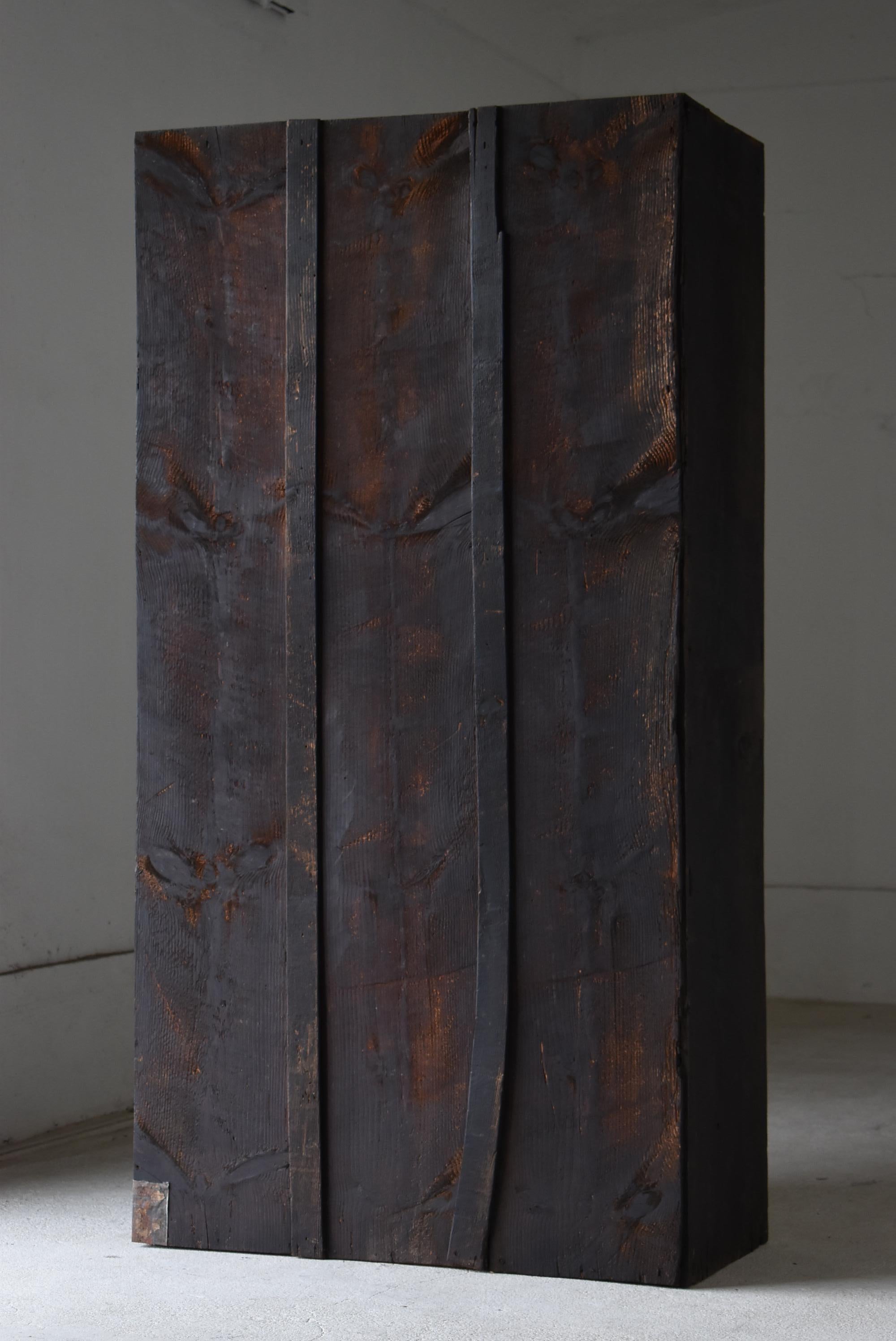 Antiguo Tansu Negro Grande Japonés Años 1860-1900 / Gabinete Wabi Sabi en venta 9