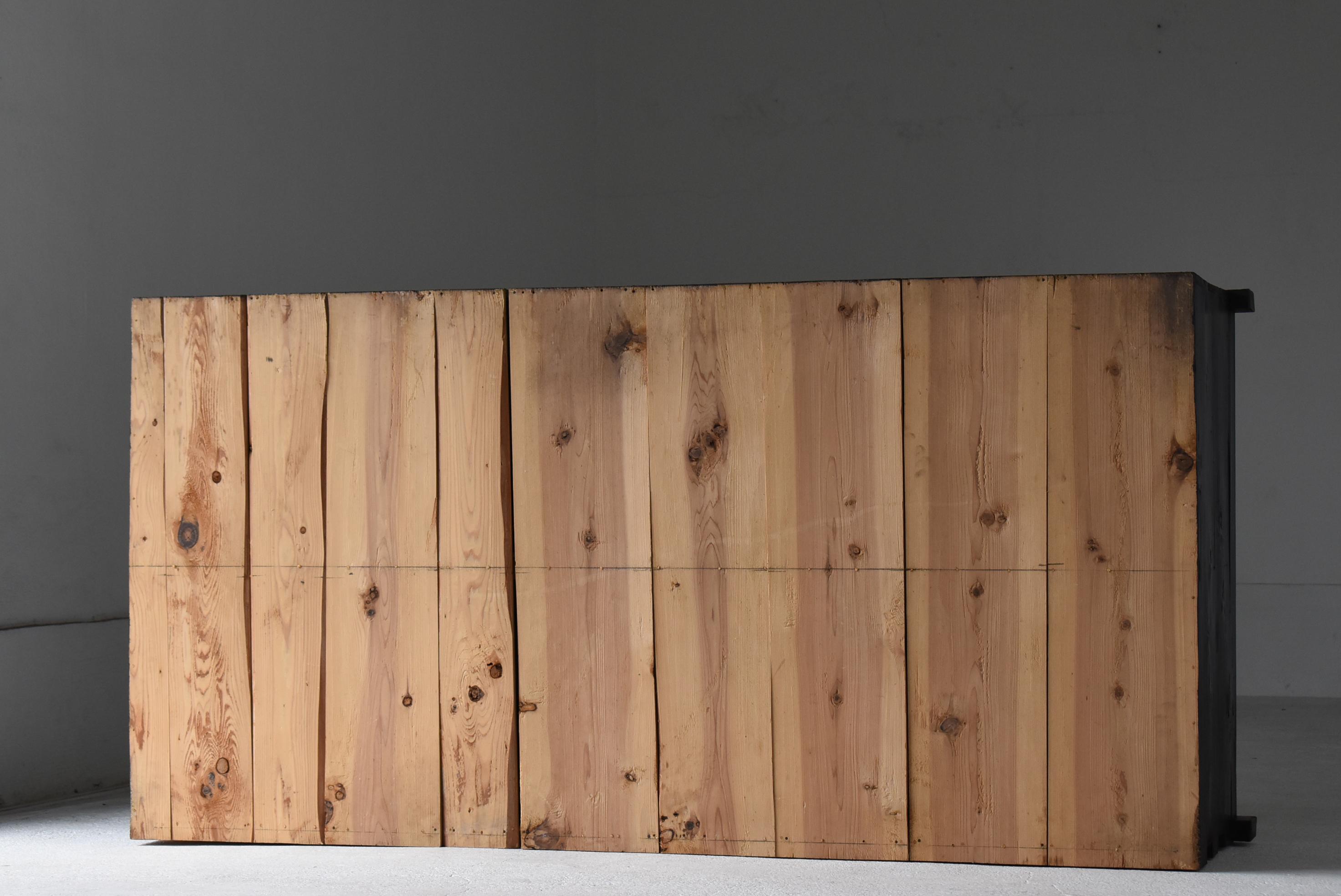 Antico giapponese Tansu nero di grandi dimensioni 1860-1900 / Credenza Cabinet Wabi Sabi in vendita 2