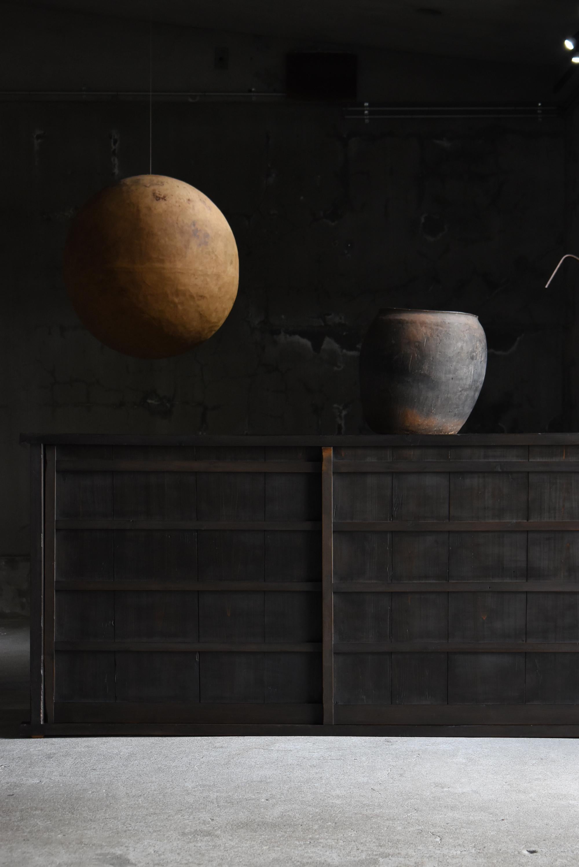 Antico giapponese Tansu nero di grandi dimensioni 1860-1900 / Credenza Cabinet Wabi Sabi in vendita 5