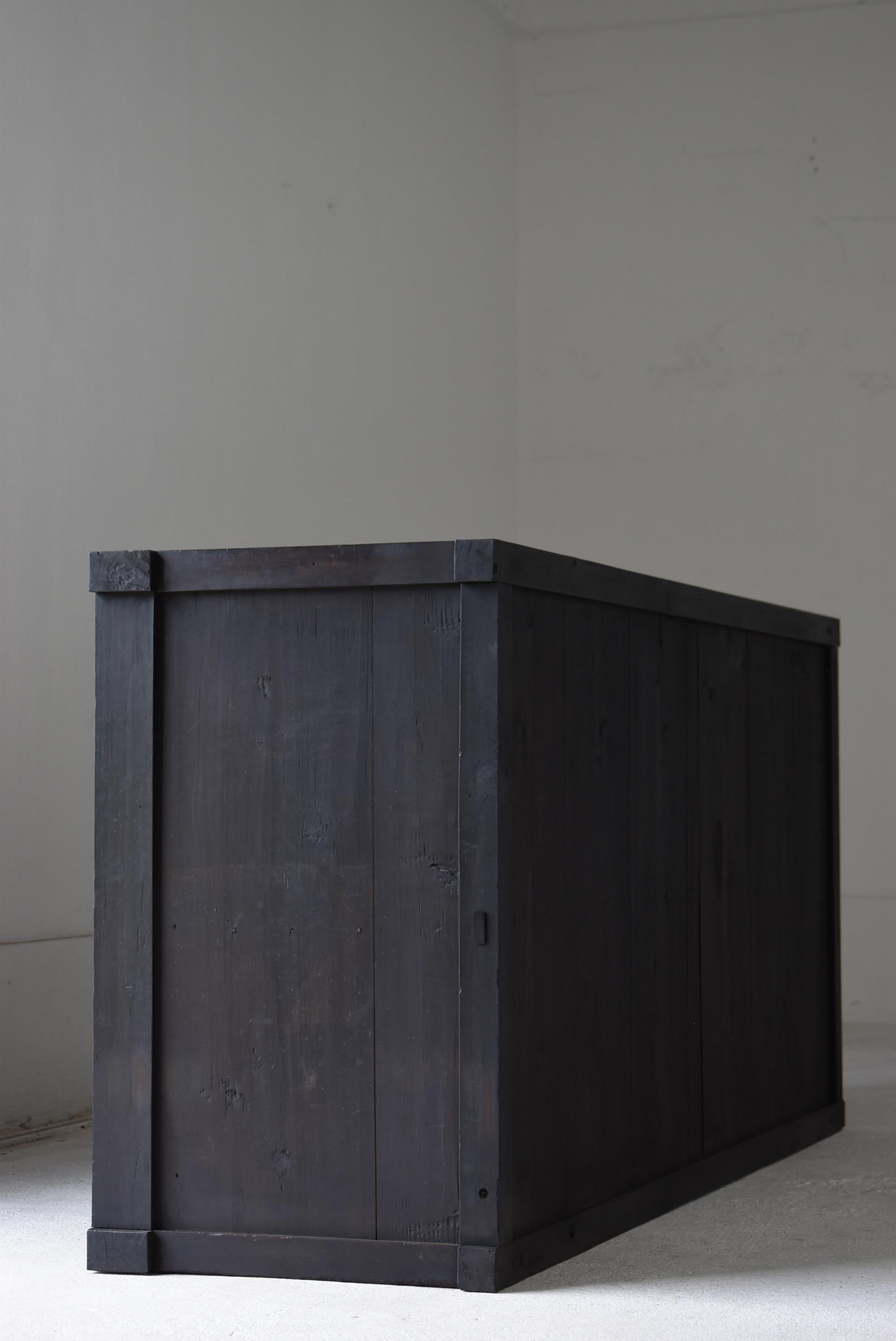 Antiguo Tansu Japonés Grande Negro 1860s-1900s / Aparador Wabi Sabi en venta 7